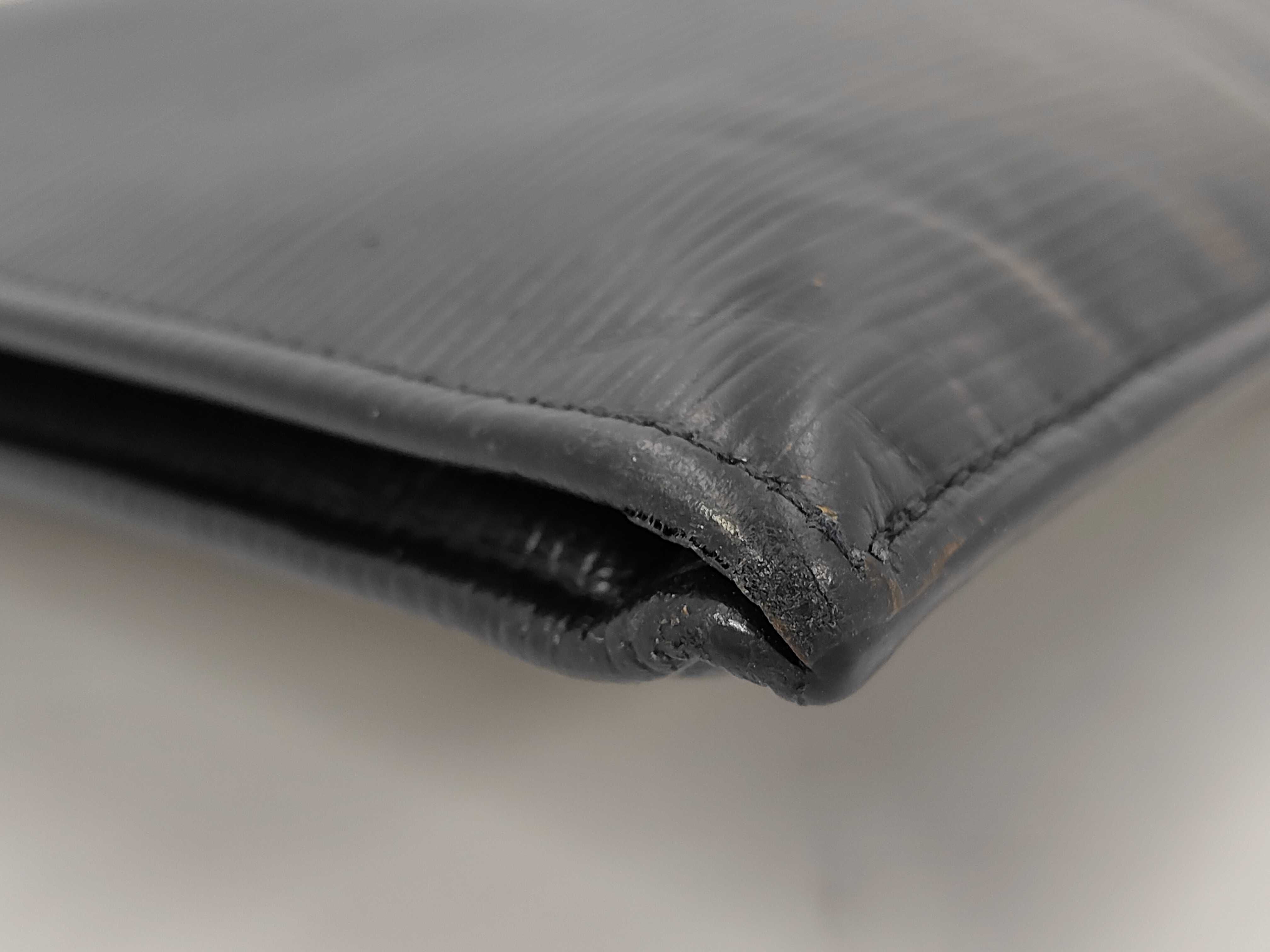 Epi Clutch PM Black M62646 Clutch Bag — view 3