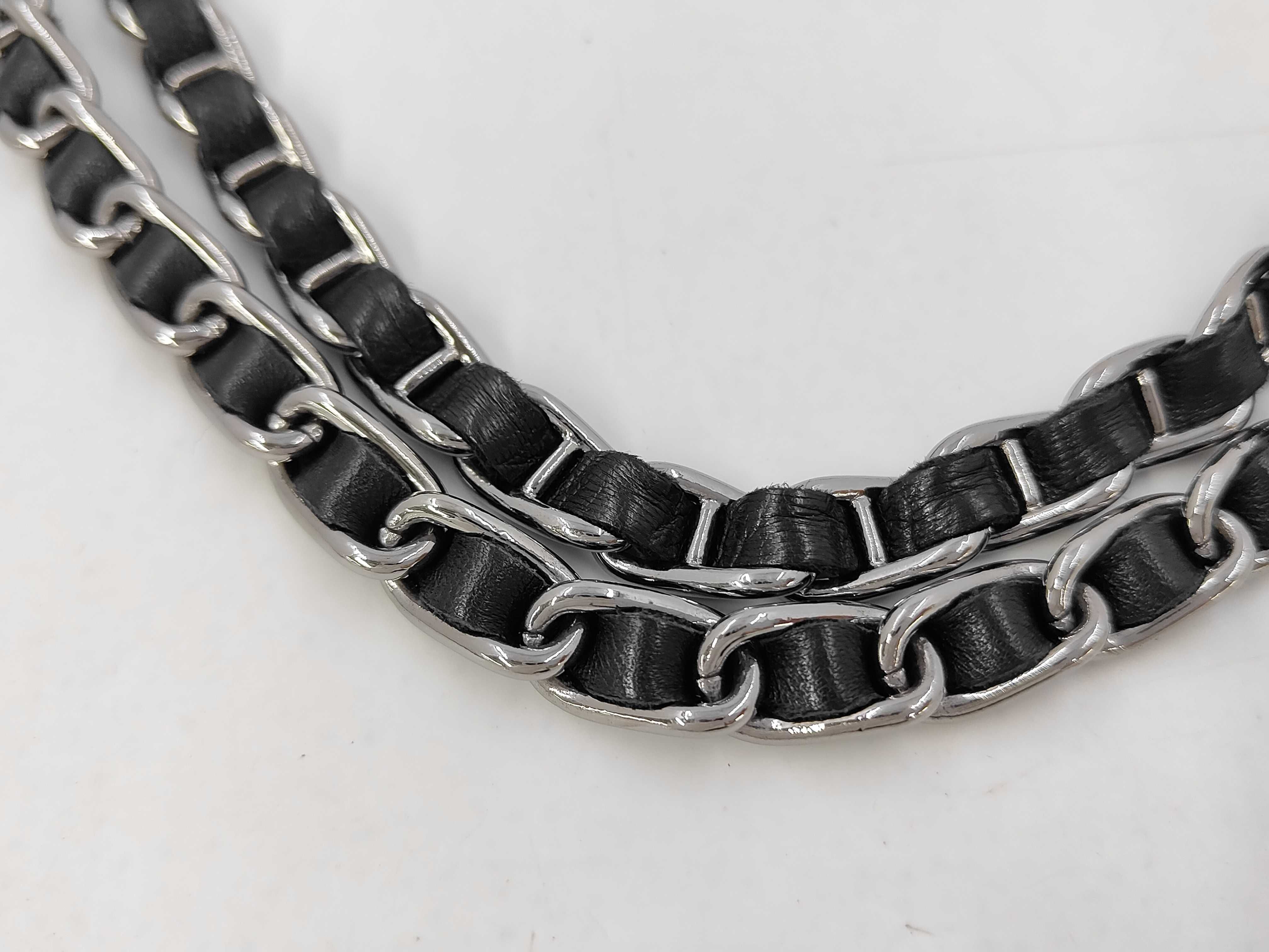 Gaufre Nappa Chain Shoulder Bag Black — view 6