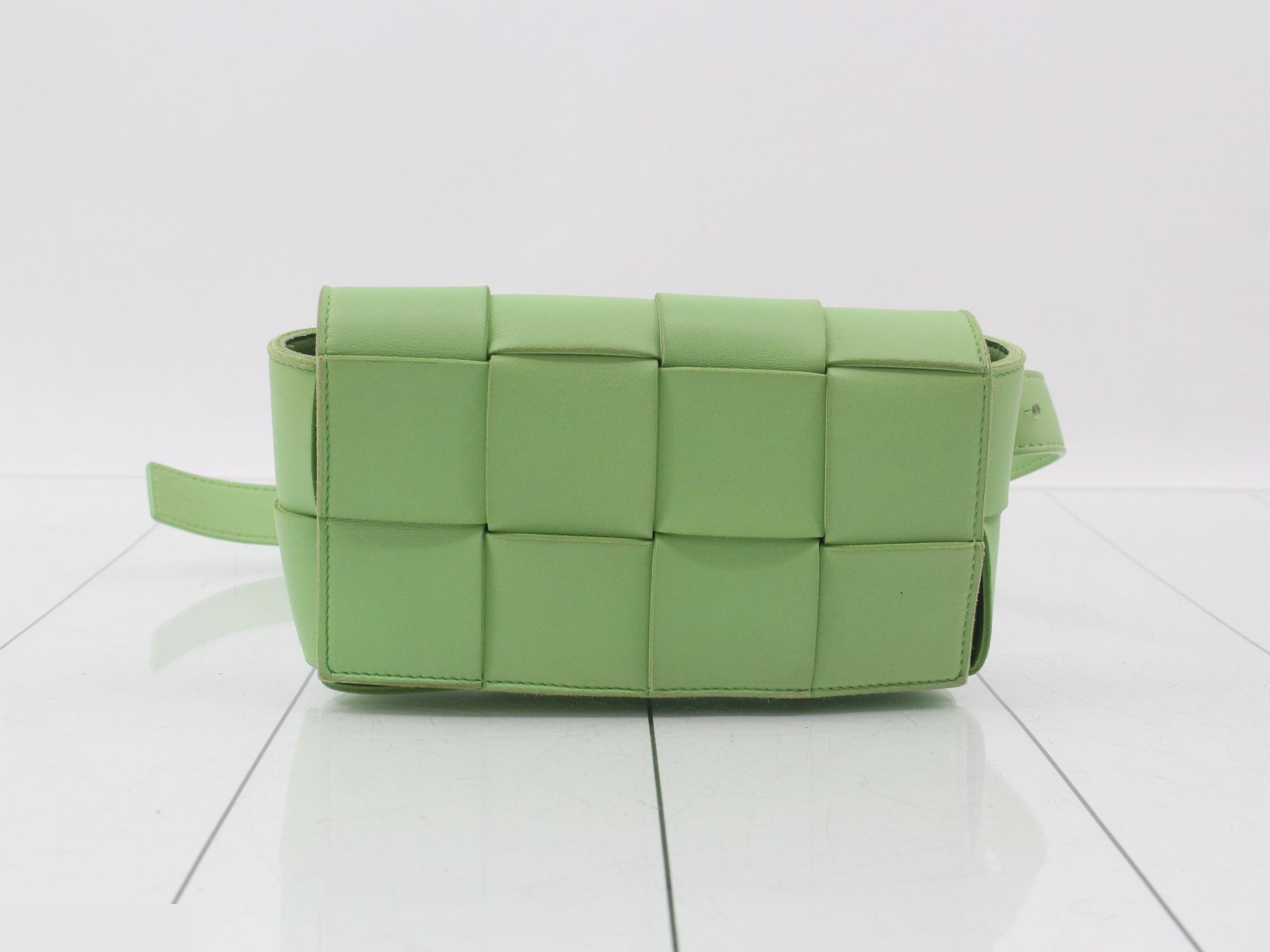Maxi Intrecciato Cassette Shoulder Bag