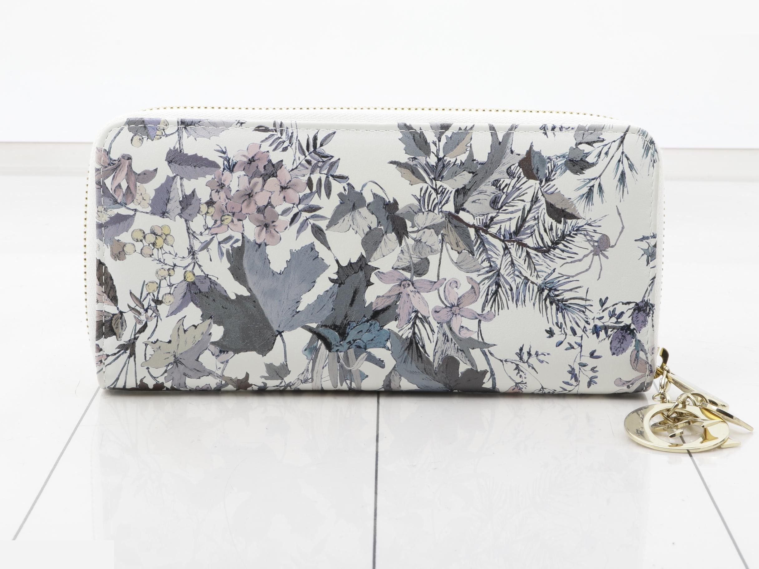 Other lines: Bags and Wallets — view 2