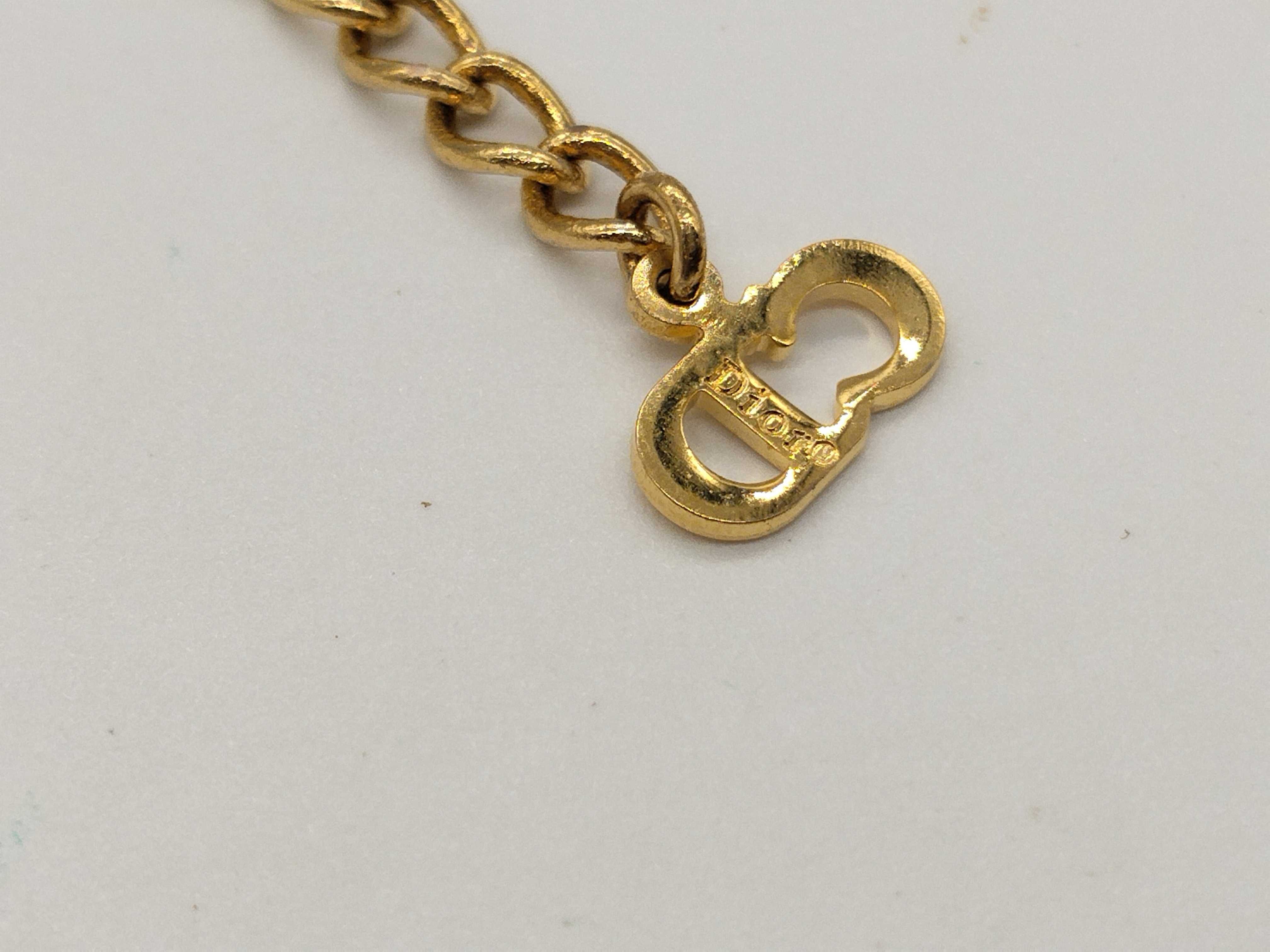 D-mark necklace — view 8