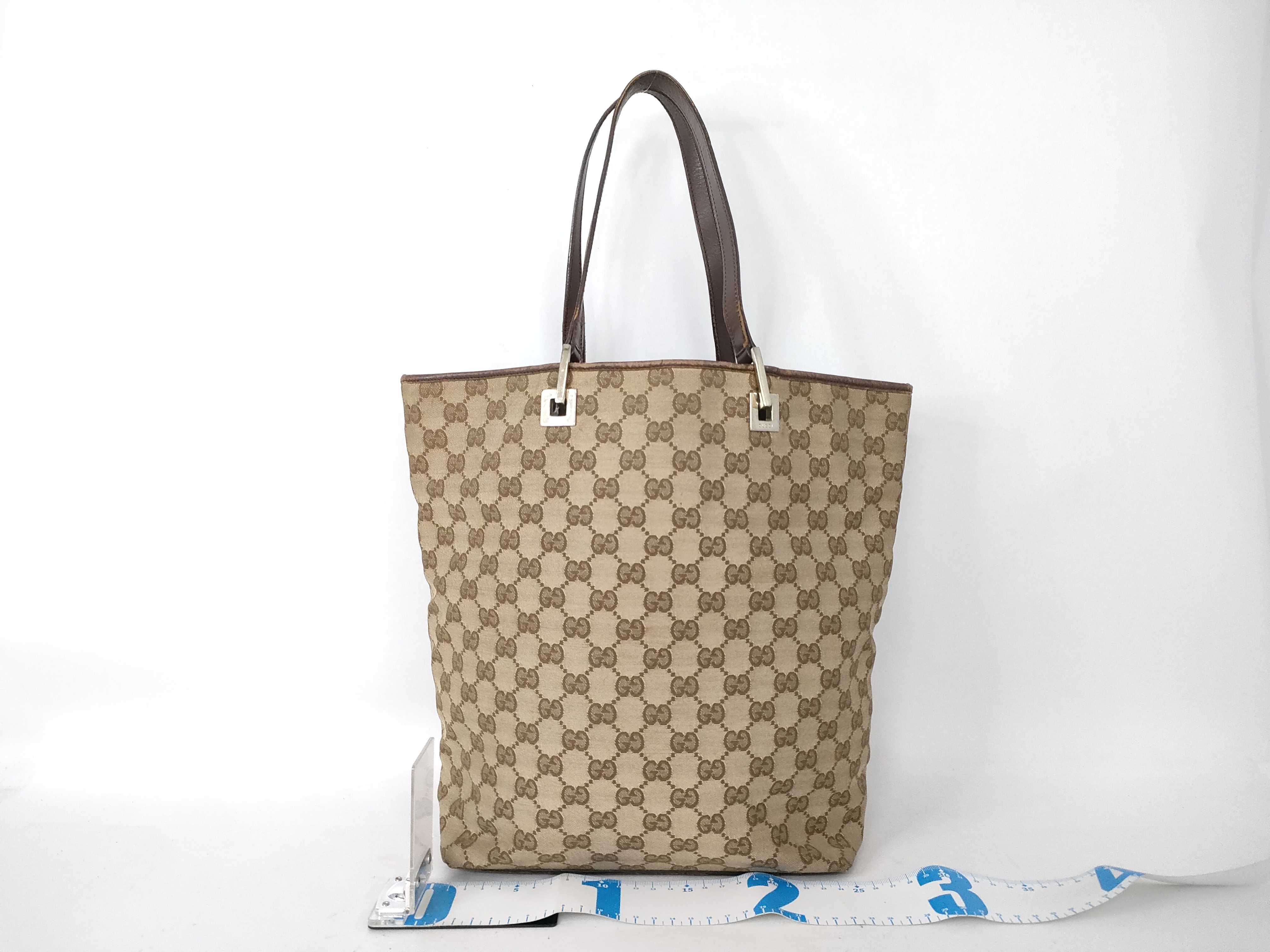 GG Canvas Gucci Tote Bag — view 2