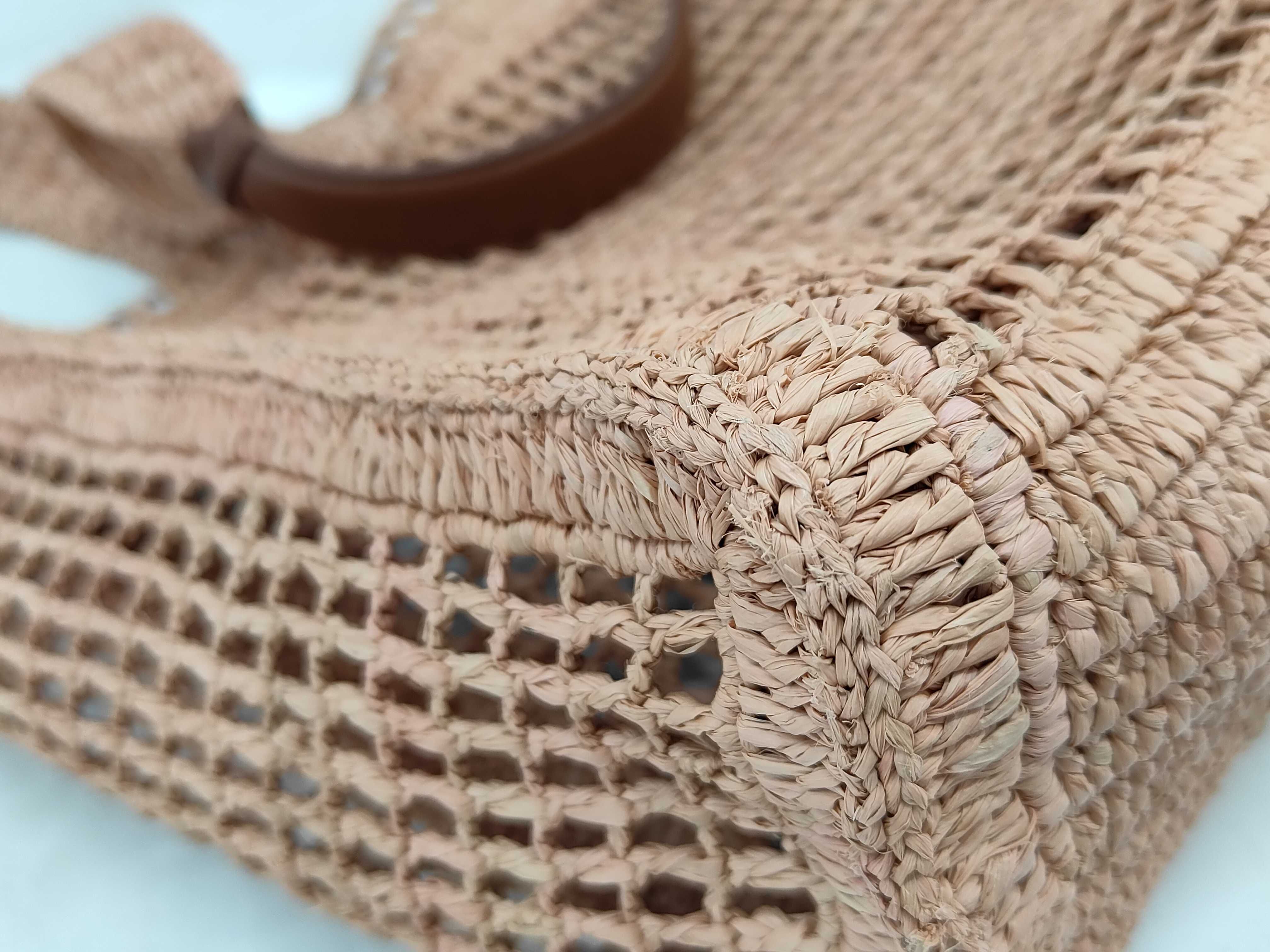 Raffia Summer Banana East West Tote Bag — view 4