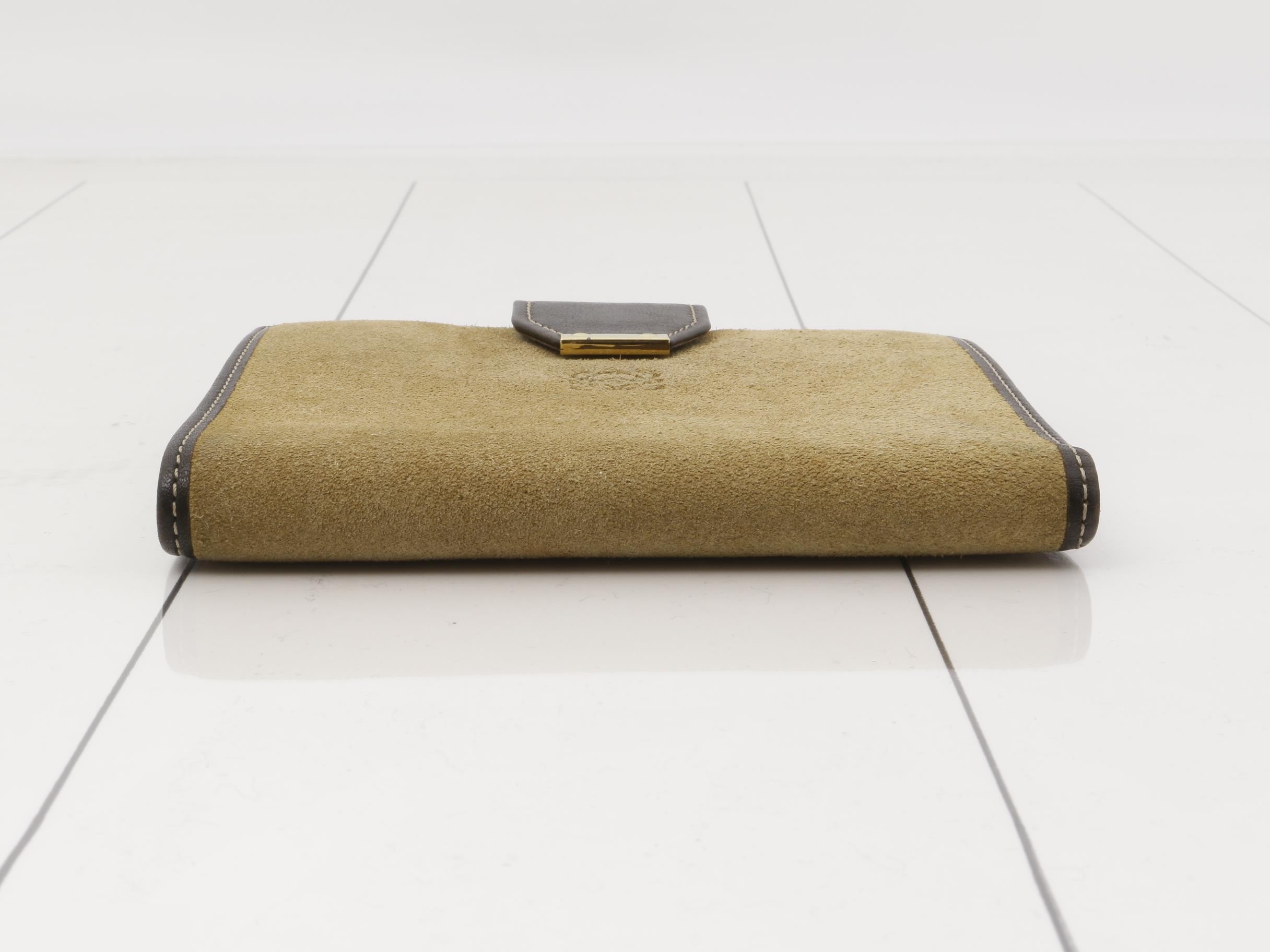 Other lines: Bags and Wallets — view 3