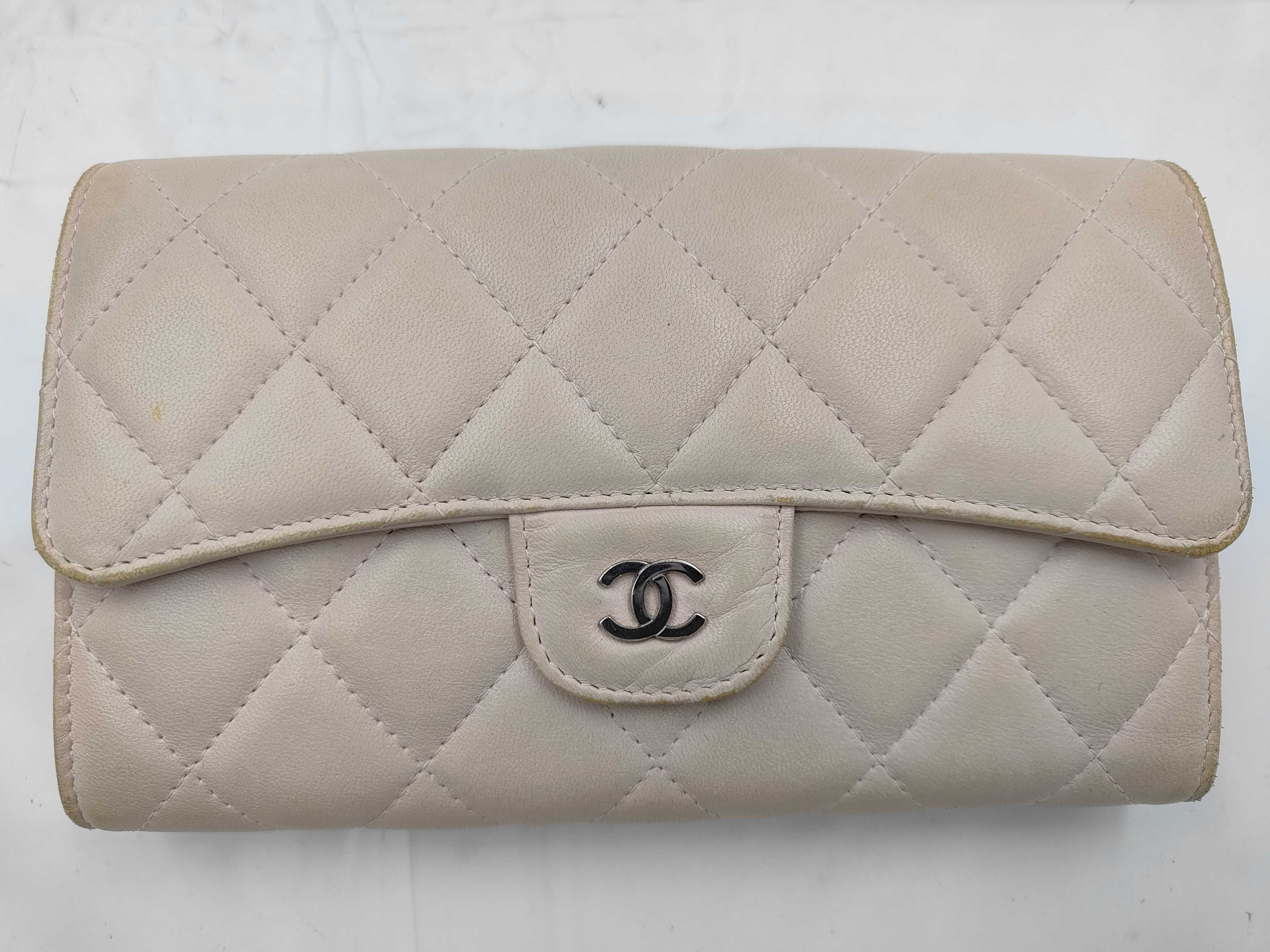 Matelassé Long Wallet, Lambskin Leather, Silver Hardware, Beige, 14405517