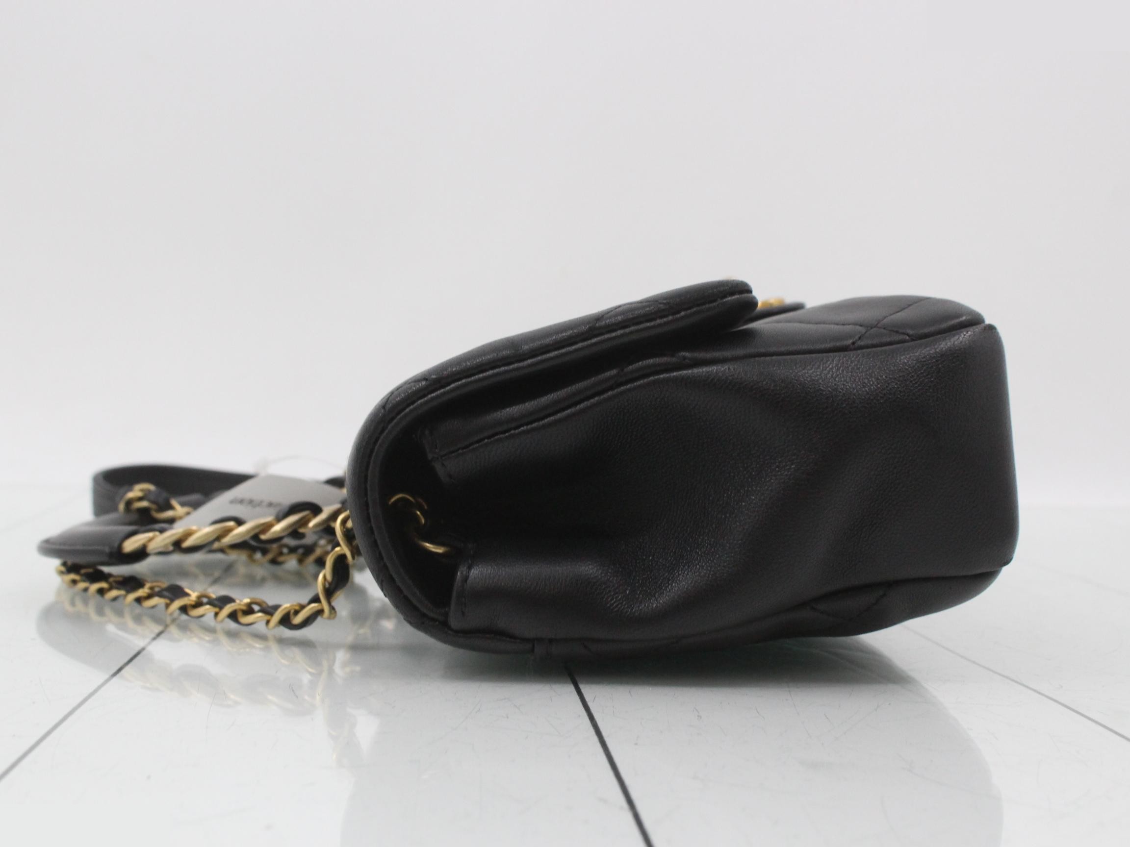 Top-handle Matelassé lambskin shoulder bag — view 4