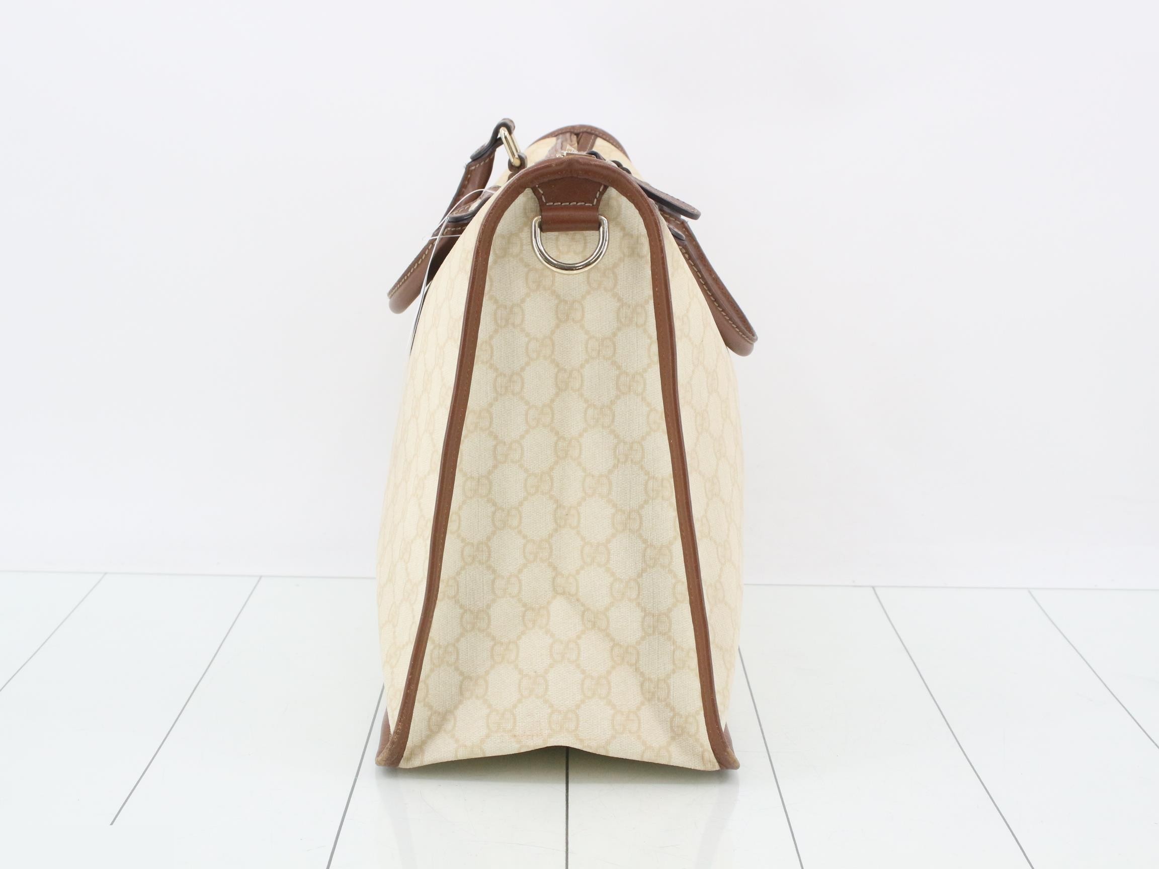 White handbag — view 4