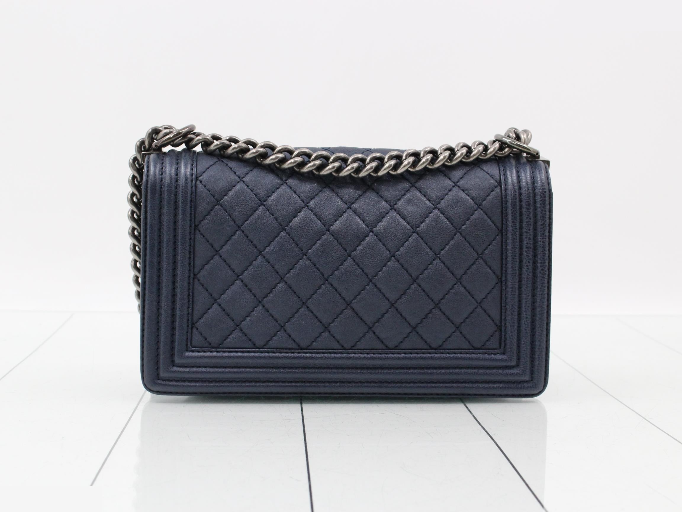 Boy Chanel Lambskin Matelassé, No. 18 — view 2