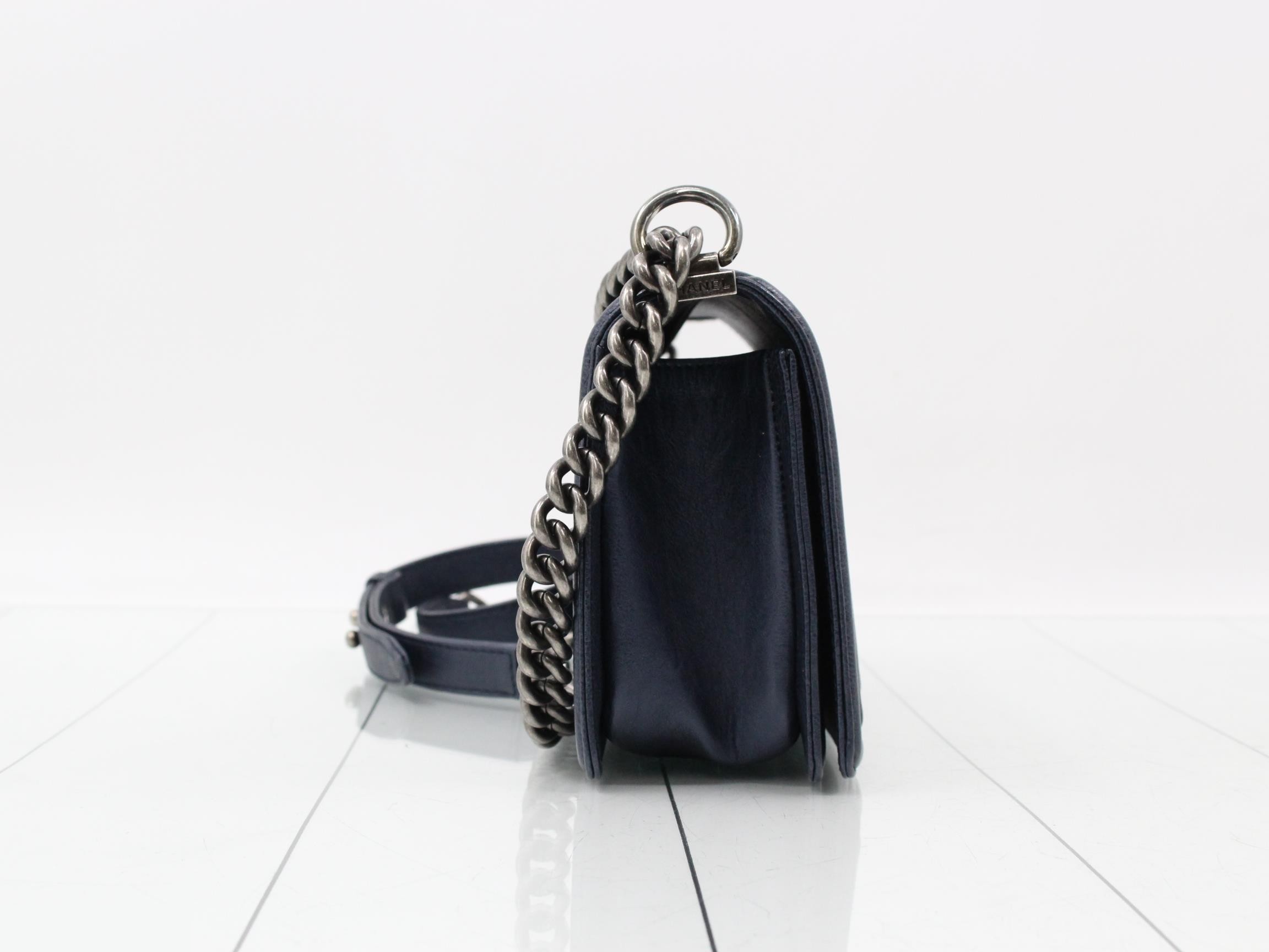 Boy Chanel Lambskin Matelassé, No. 18 — view 4