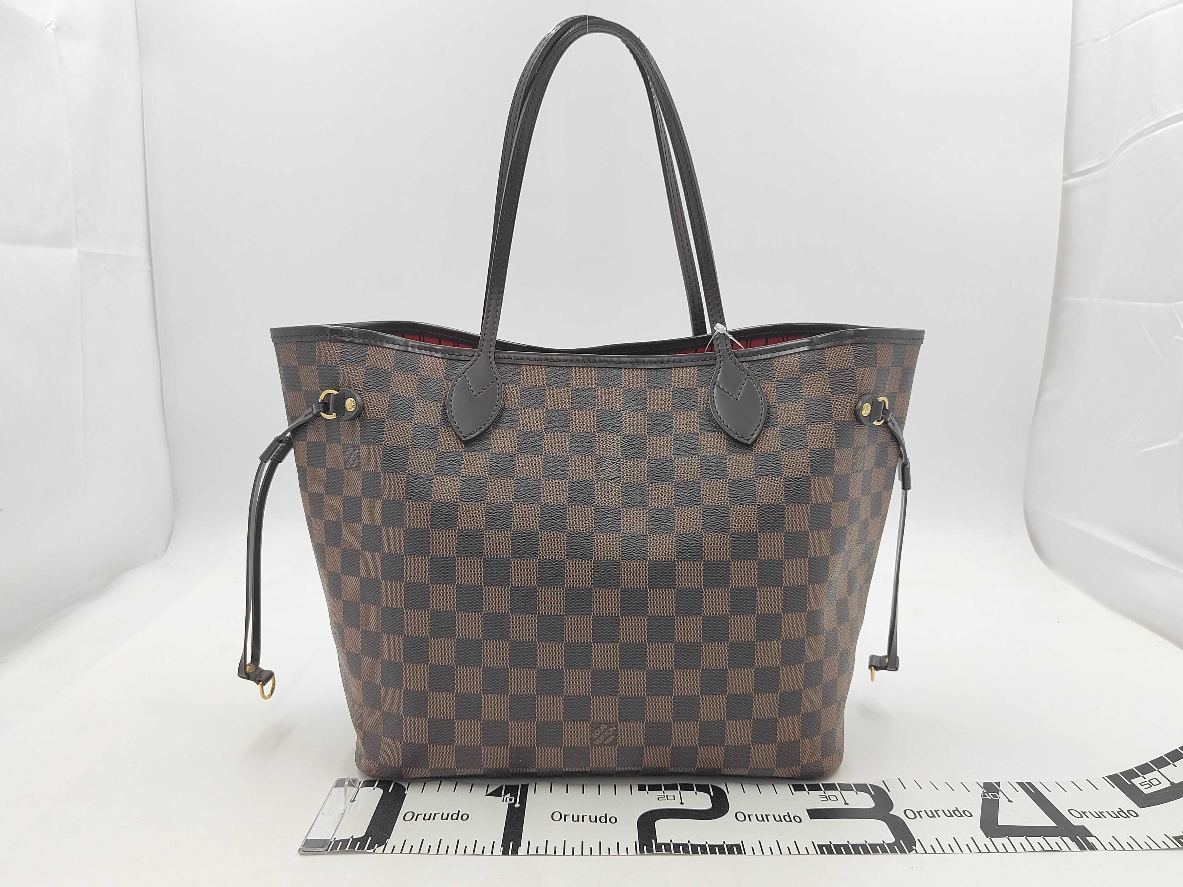 Damier Neverfull MM Tote Bag — view 2