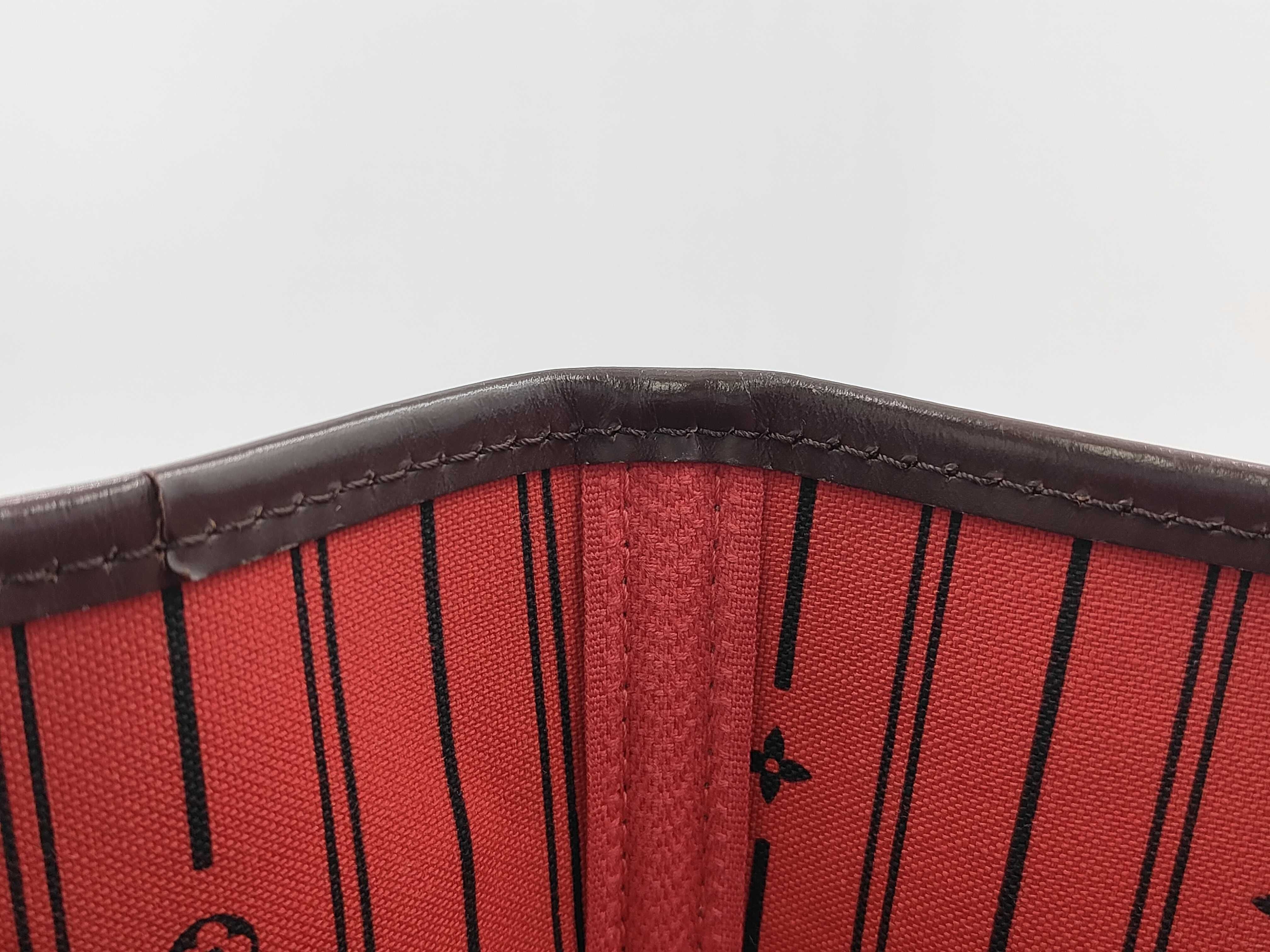 Damier Neverfull MM Tote Bag — view 8