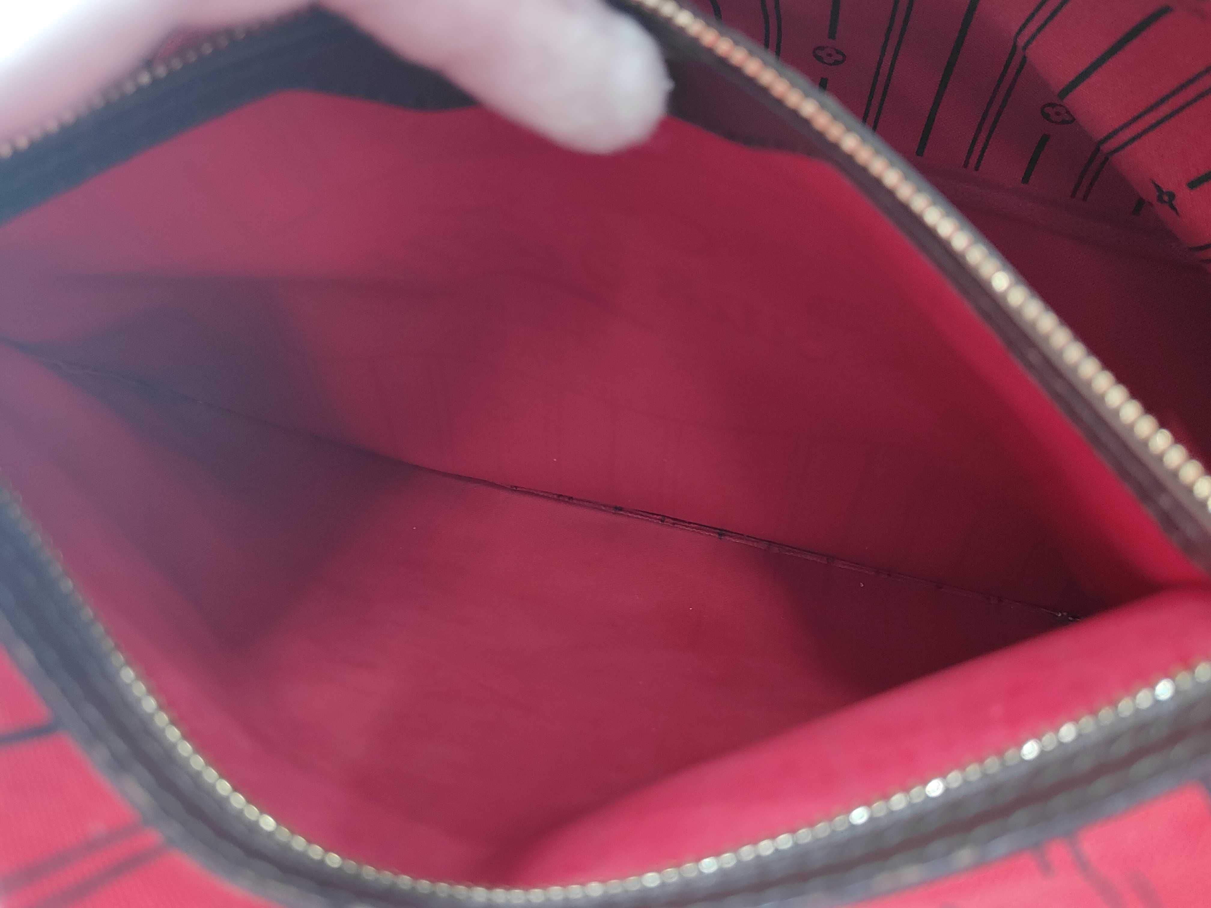 Damier Neverfull MM Tote Bag — view 10