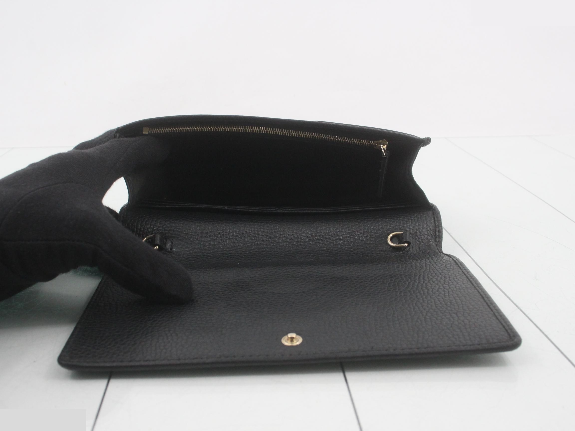 Soho Chain Wallet, Noir (Black), Interlocking Design, 5982 — view 4