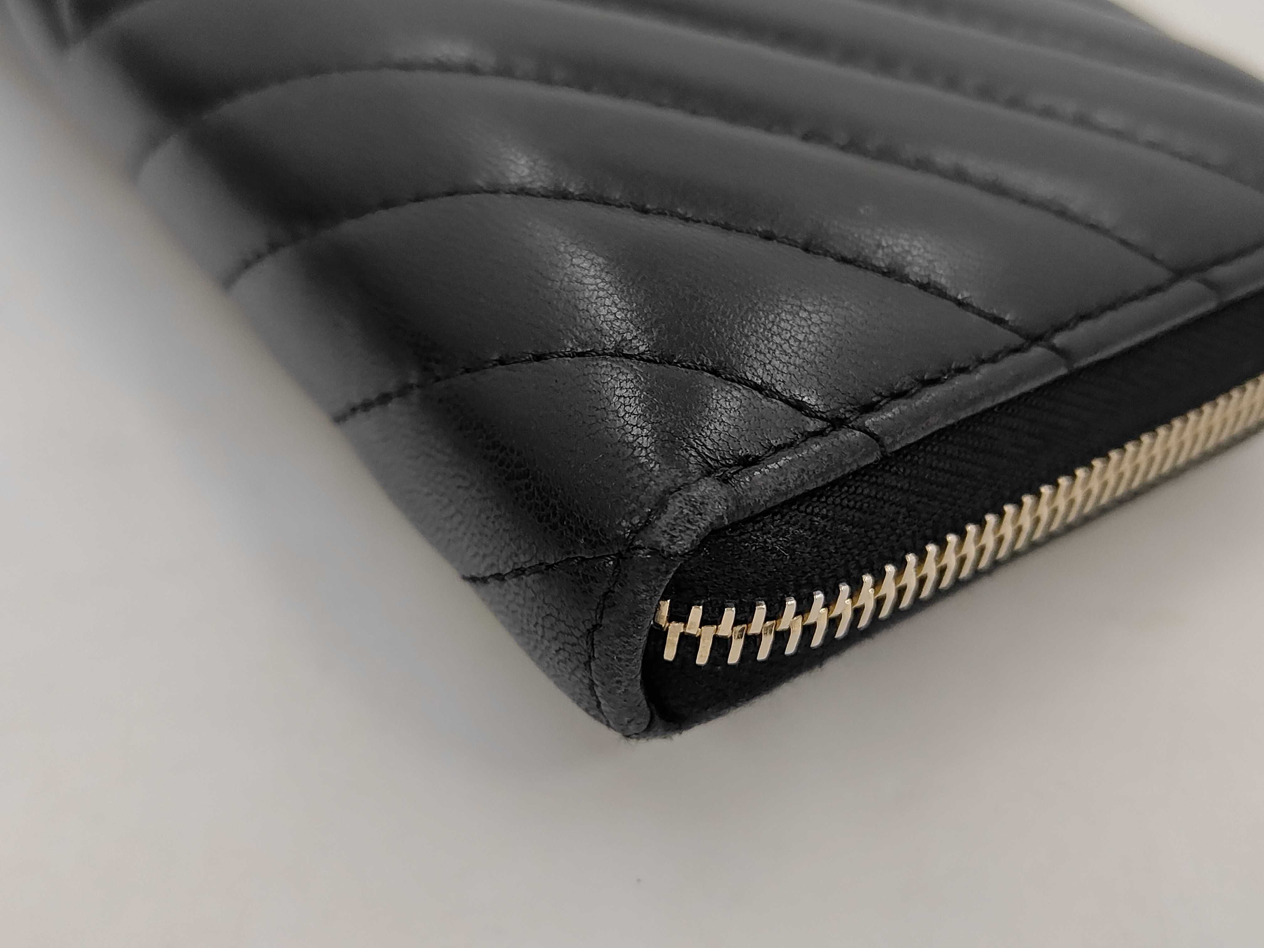 Lambskin V-stitch Zippy Long Wallet / 22915366 Wallet — view 3