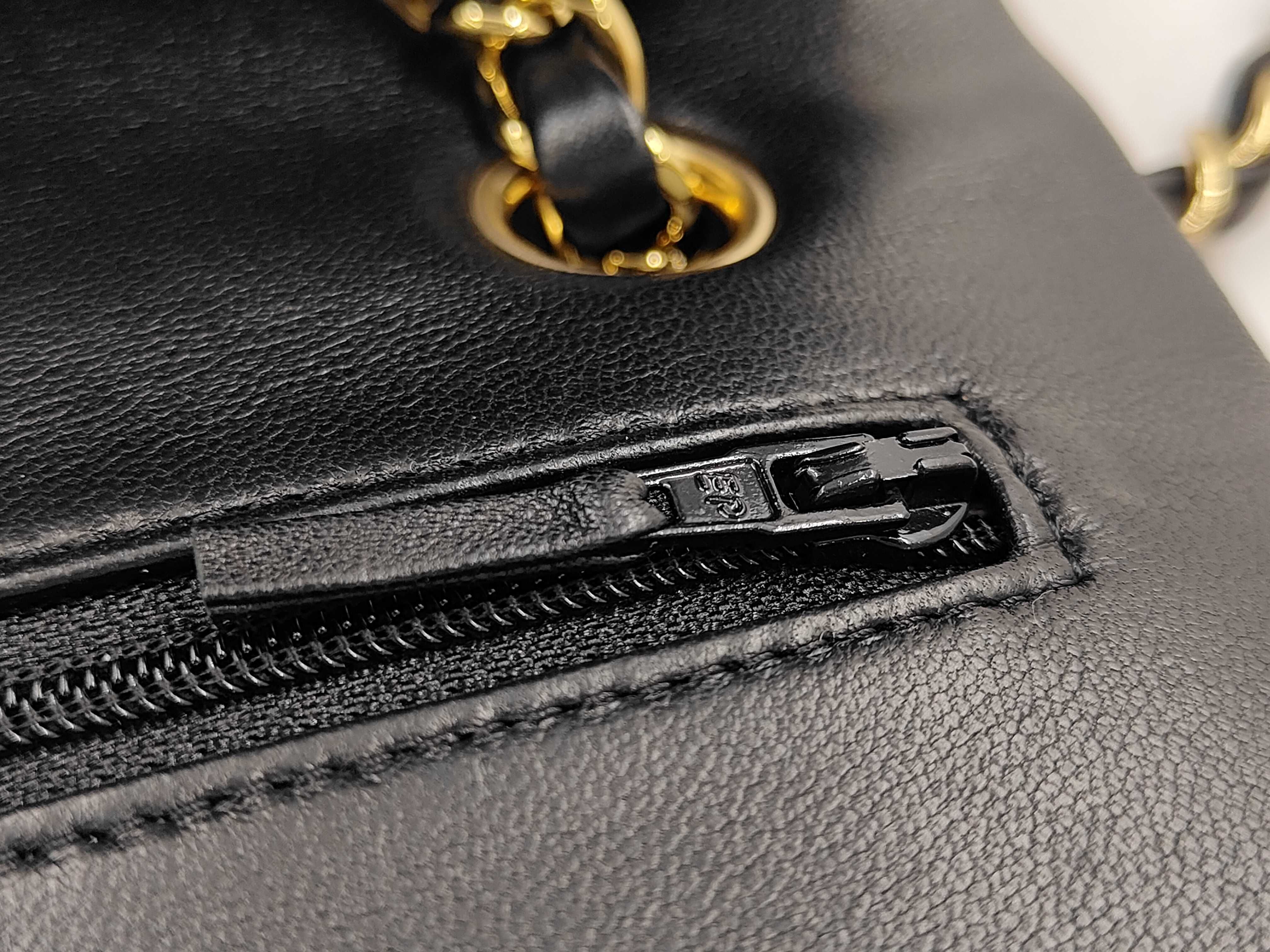 Matelassé 25 Double Flap Chain Shoulder Bag, Lambskin, Black, Gold Hardware — view 11