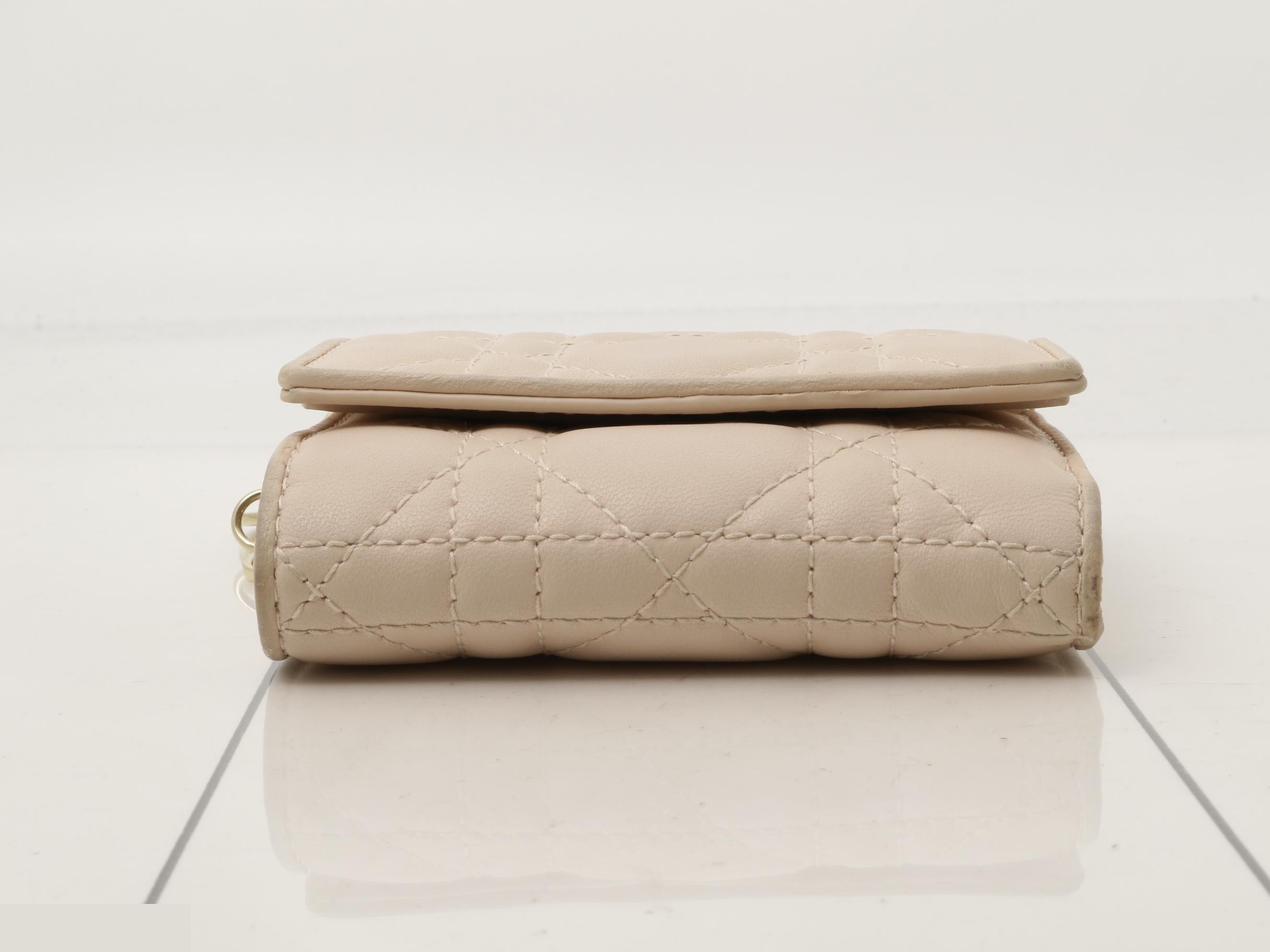 Other lines: Bags and Wallets — view 3