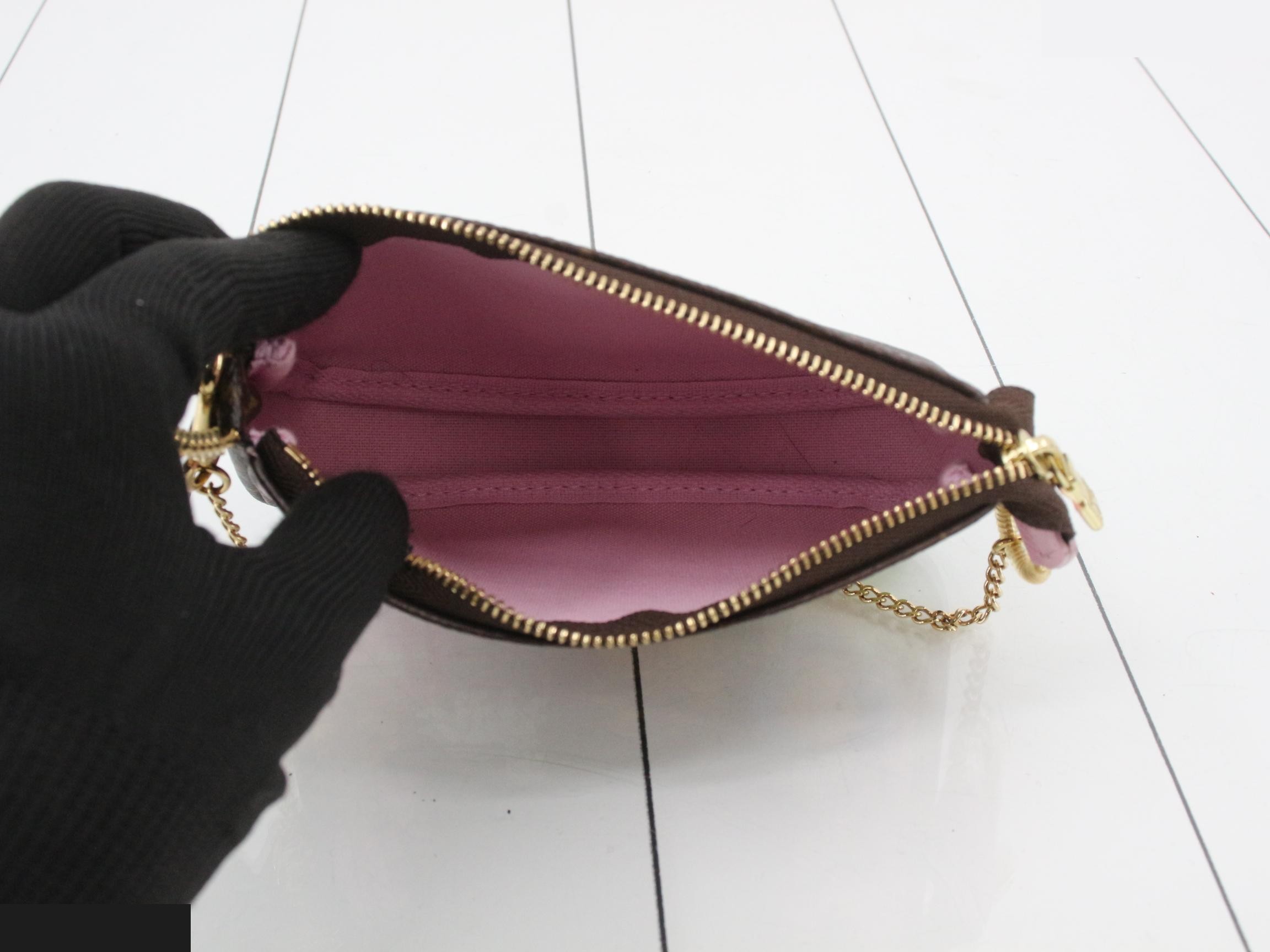Vivienne Holiday Japan Limited Edition Mini Pochette Accessoires — view 4