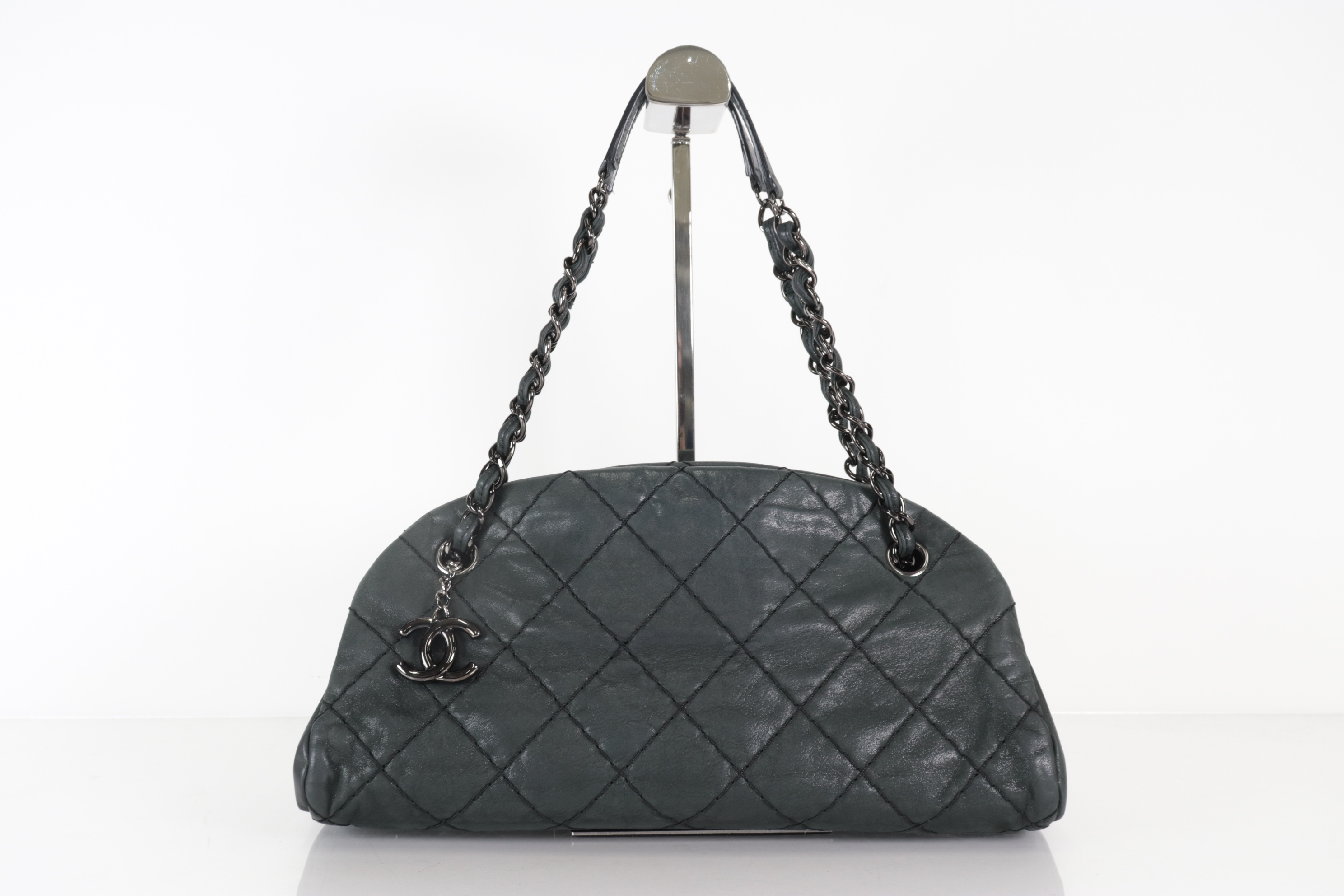 Matelassé Lambskin Chain Shoulder Bag (Serial No. 15)