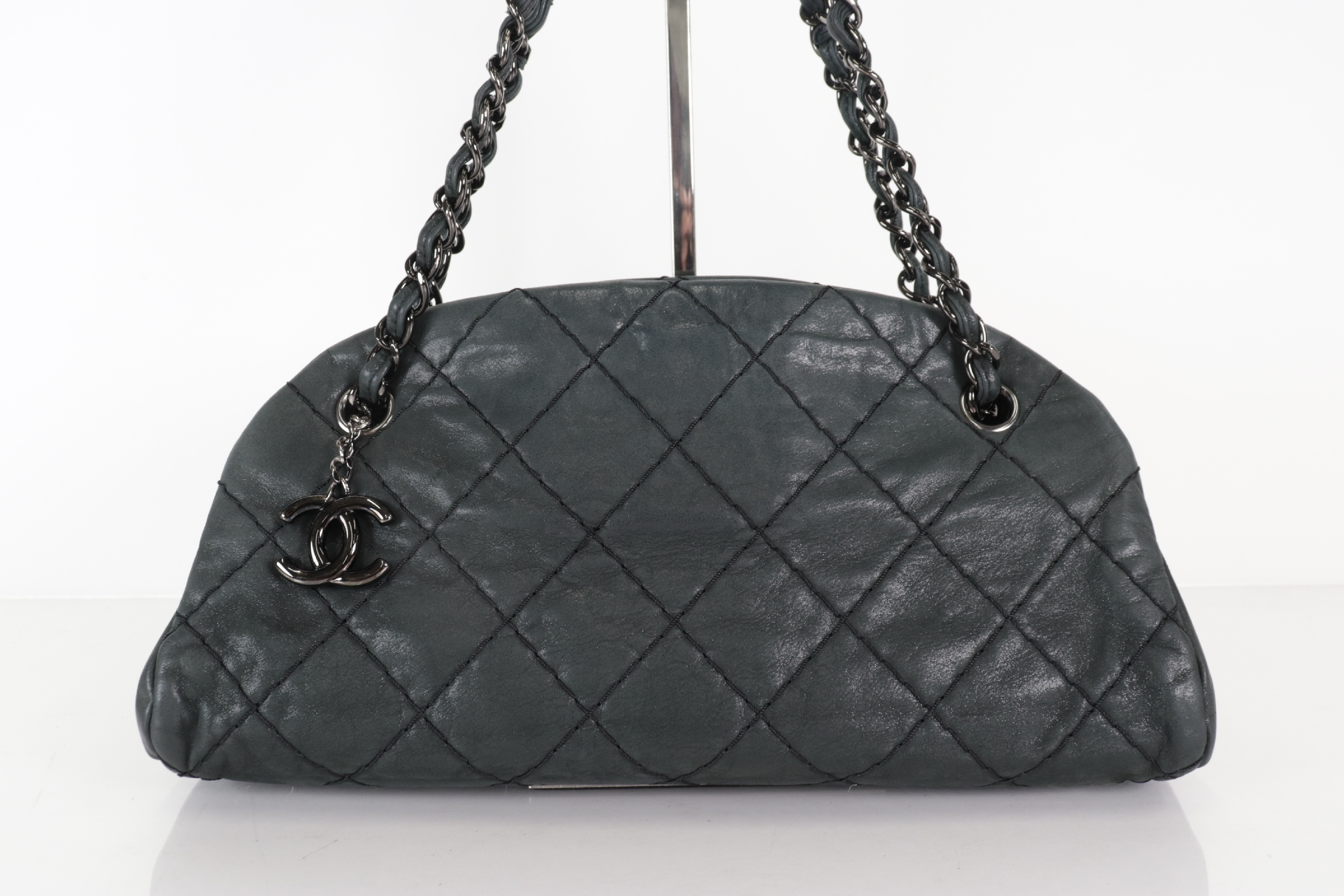 Matelassé Lambskin Chain Shoulder Bag (Serial No. 15) — view 2