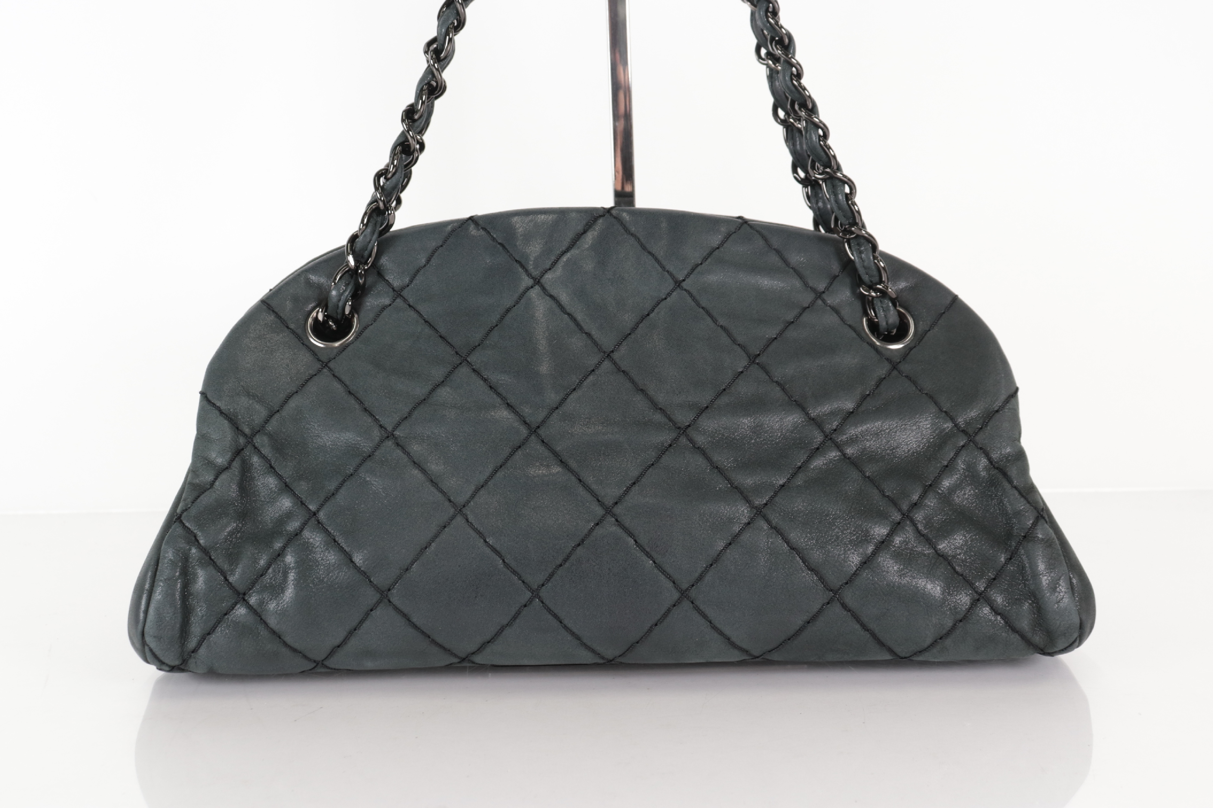 Matelassé Lambskin Chain Shoulder Bag (Serial No. 15) — view 3