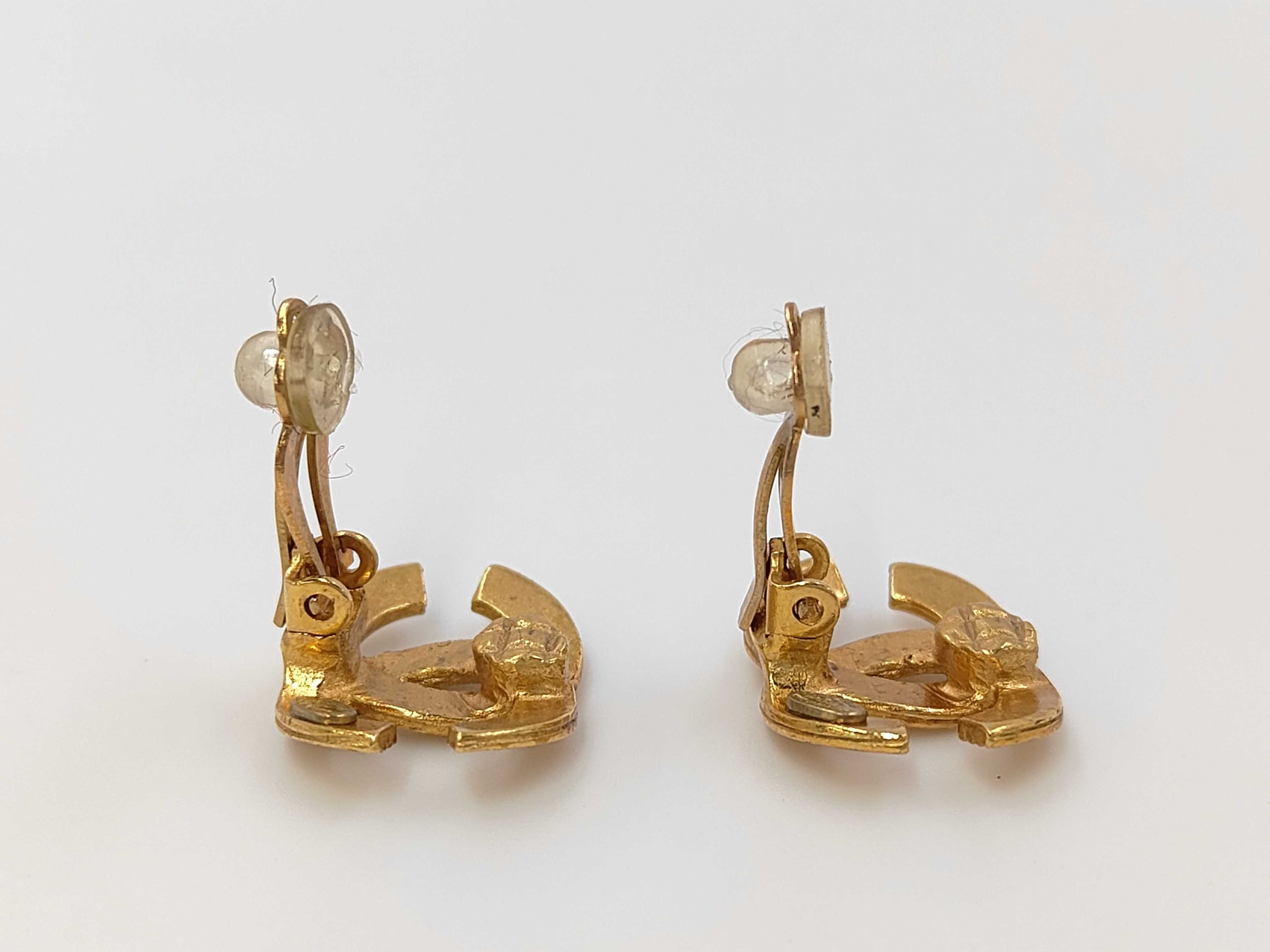 earrings — view 3