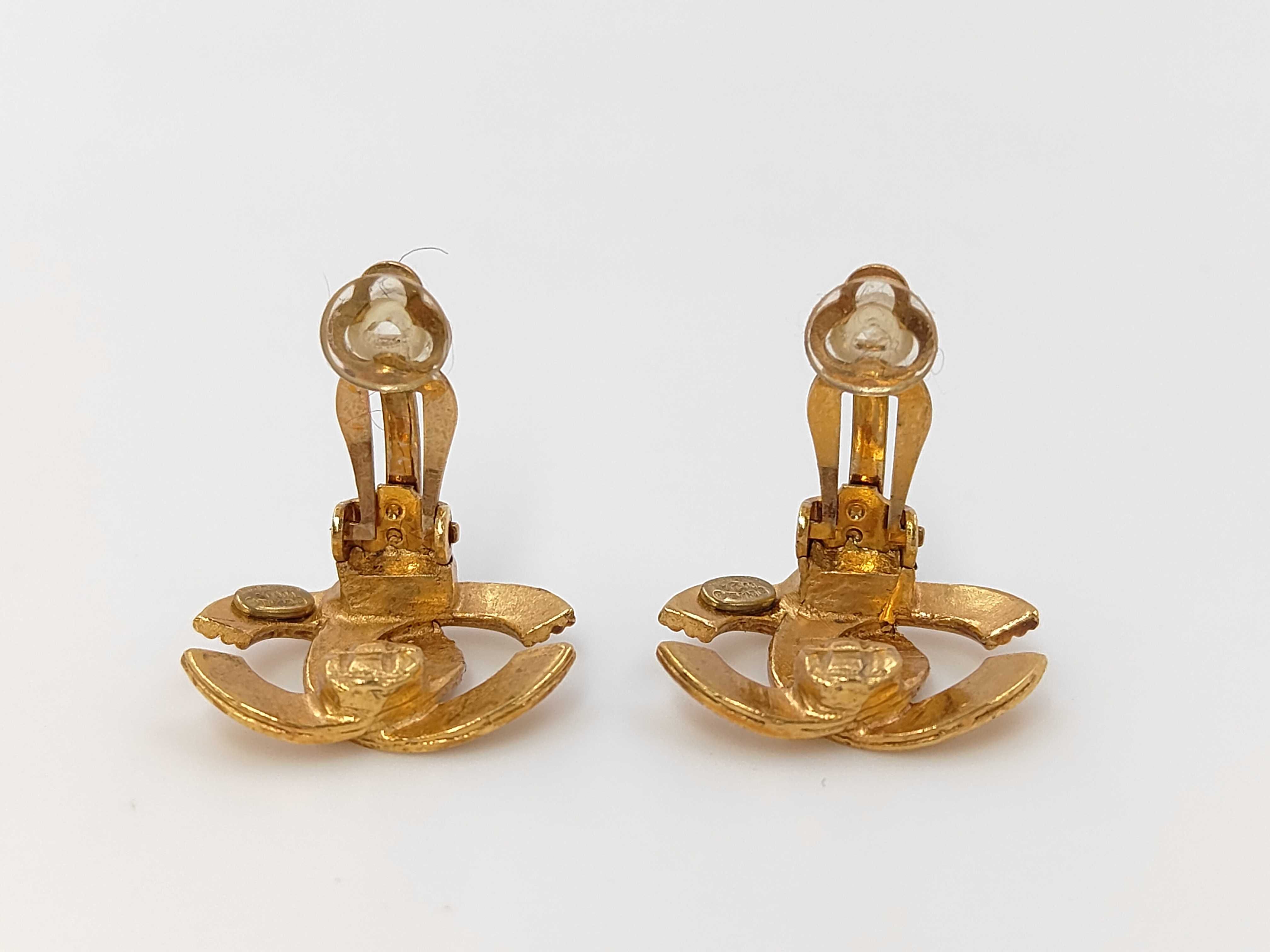 earrings — view 4