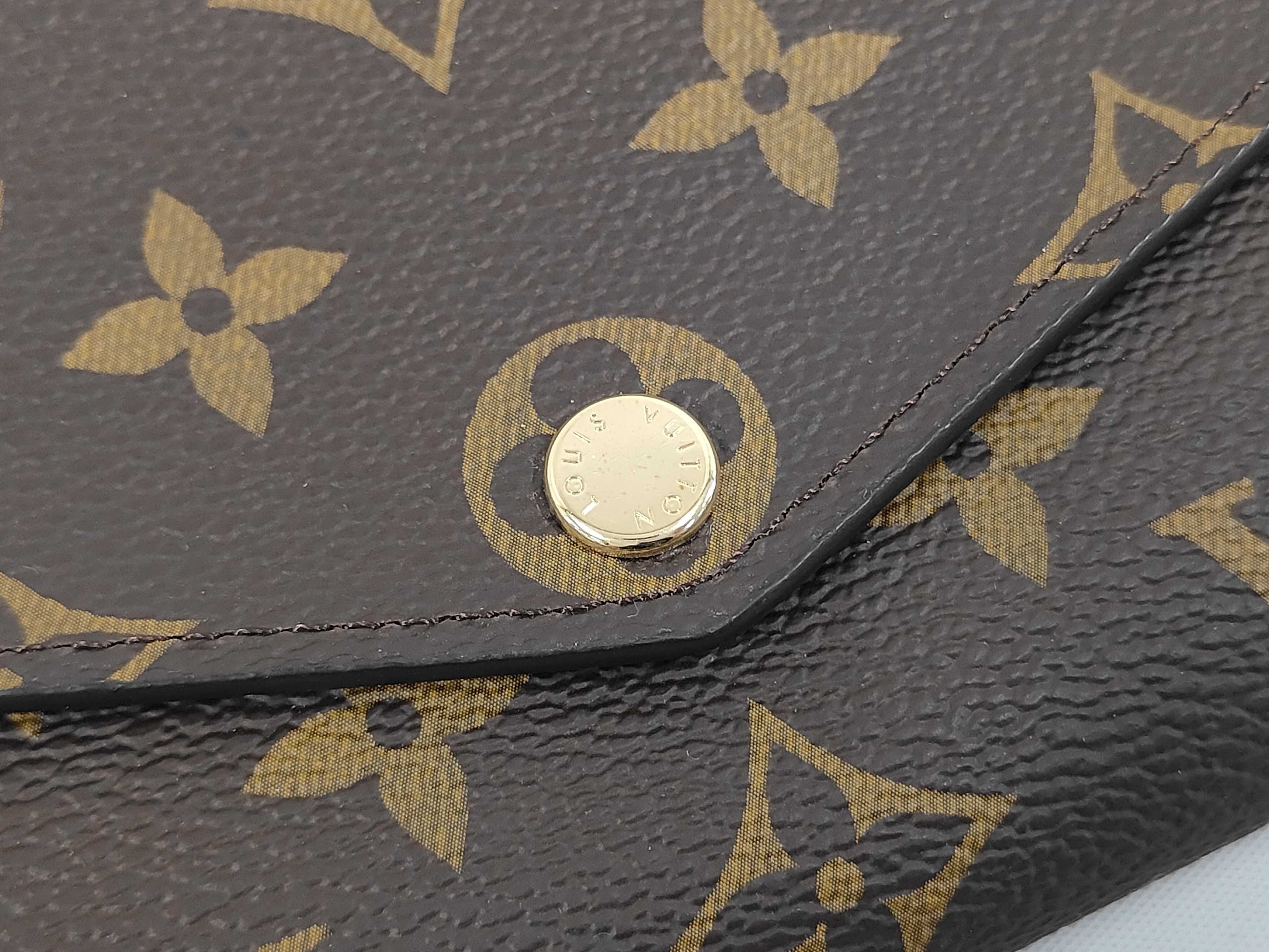 wallet — view 2