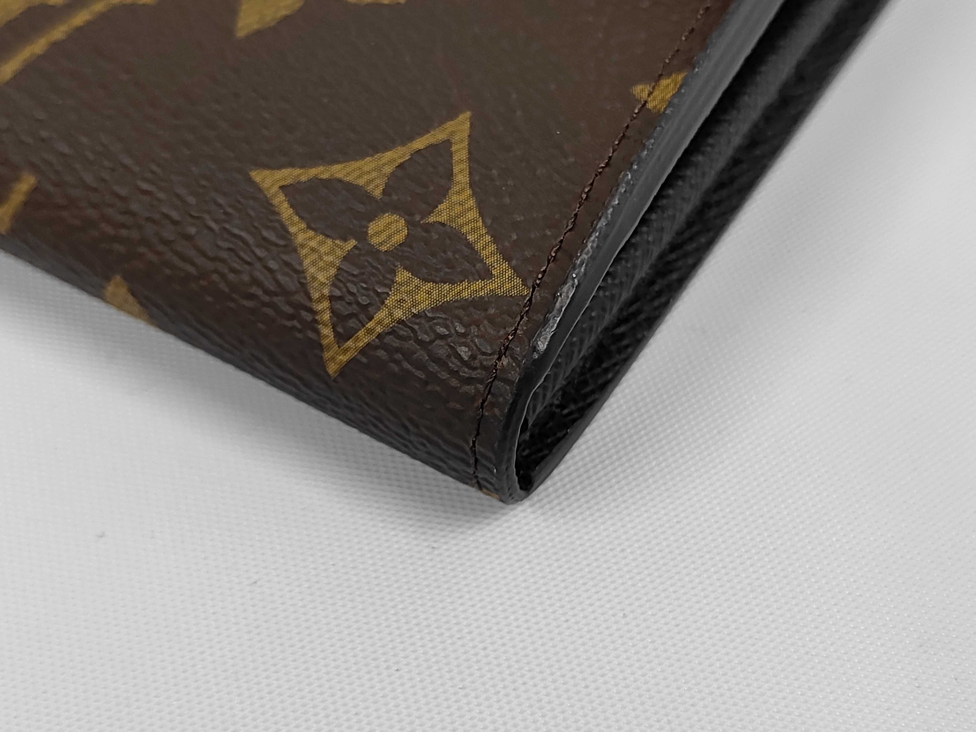 wallet — view 5