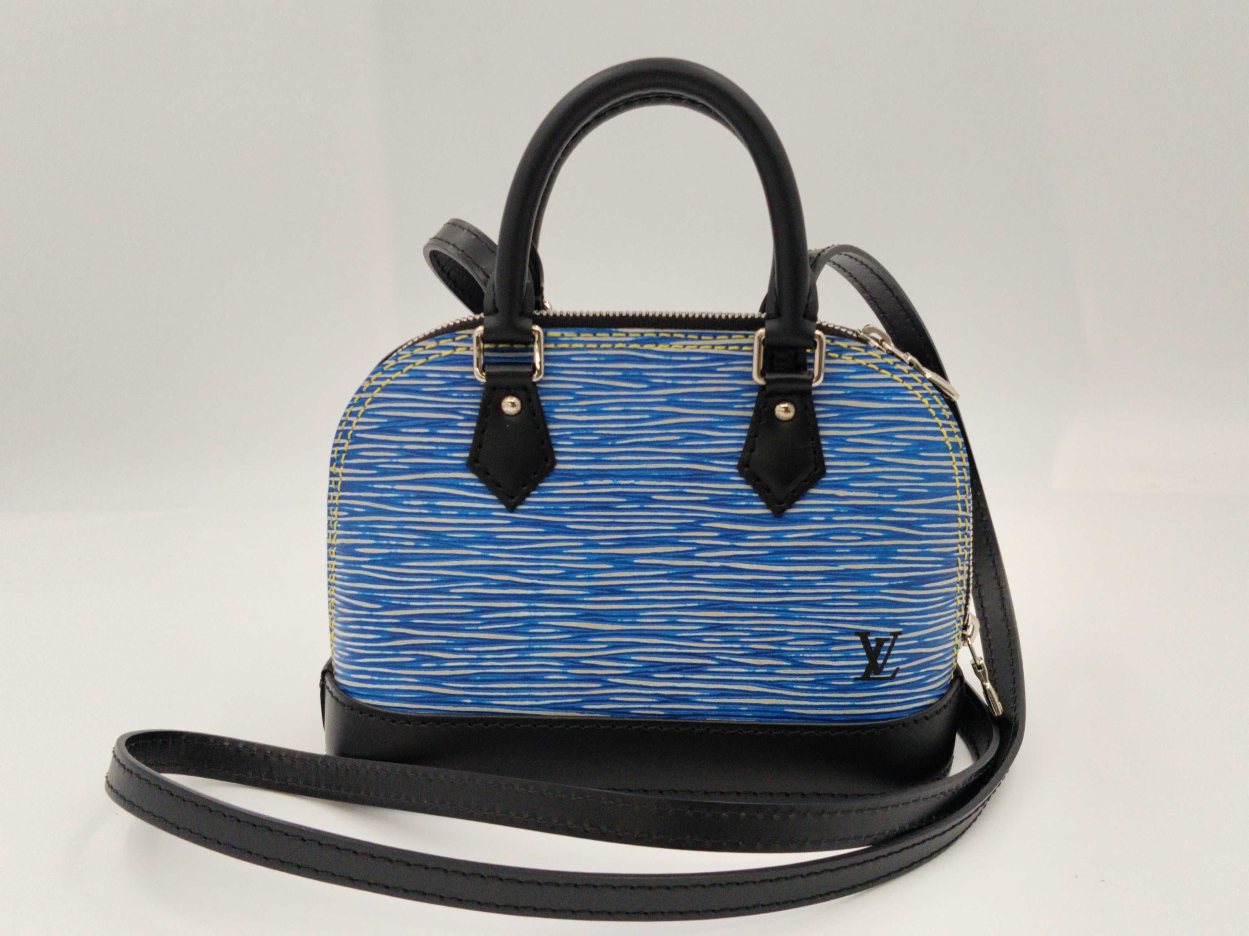 Epi Leather Nano Alma M41578 Shoulder Bag