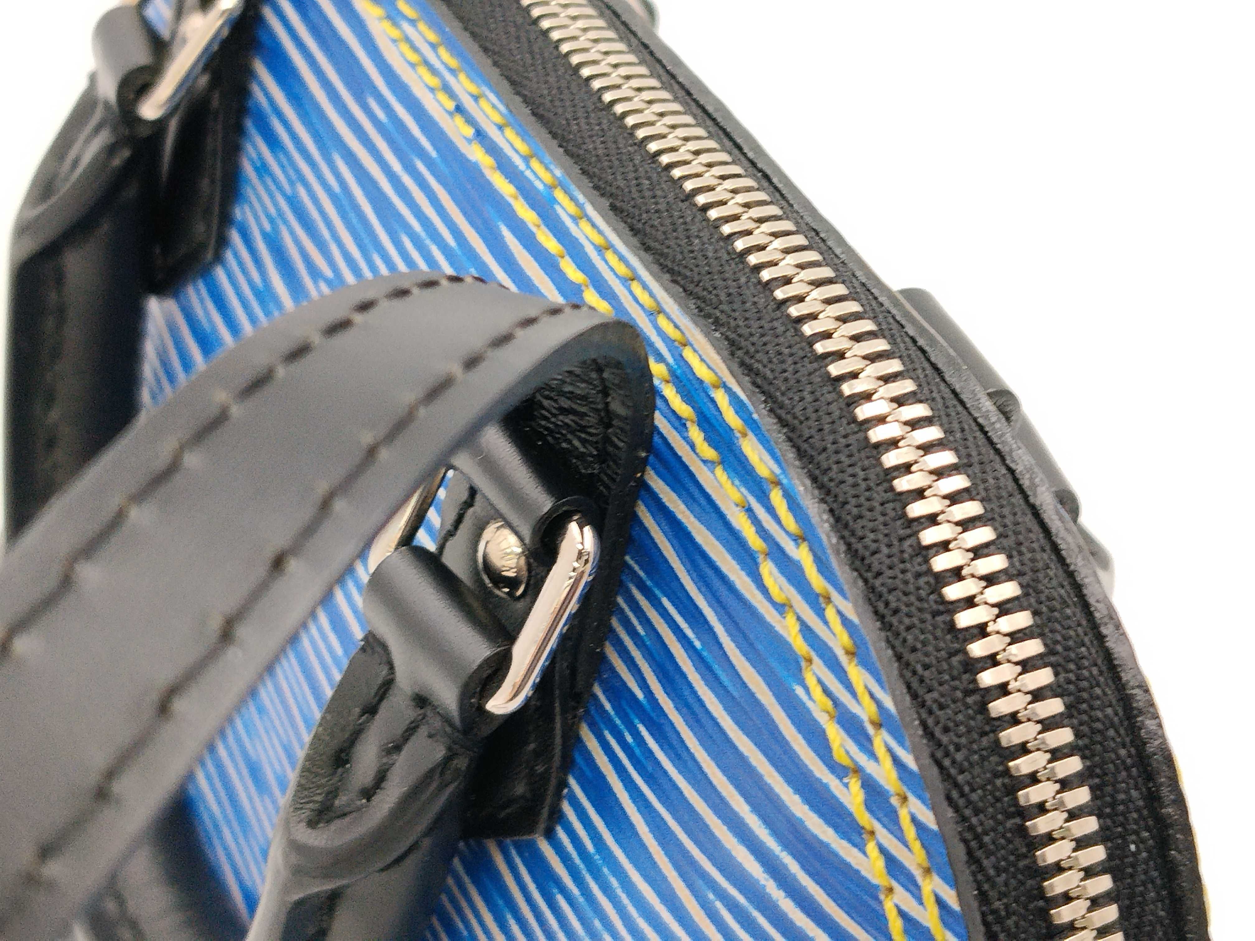 Epi Leather Nano Alma M41578 Shoulder Bag — view 8