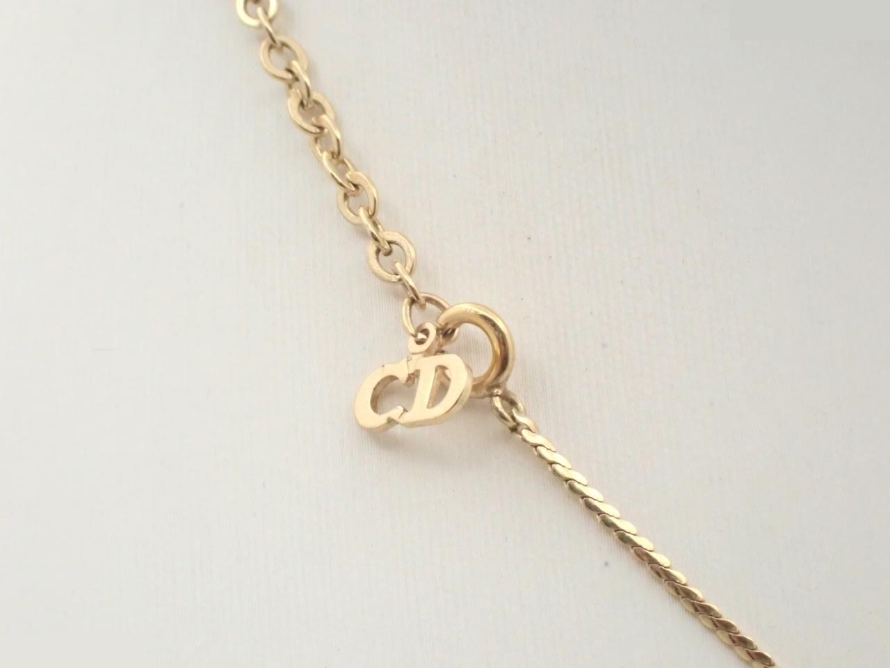 Gold necklace, chain approximately 42cm — view 2