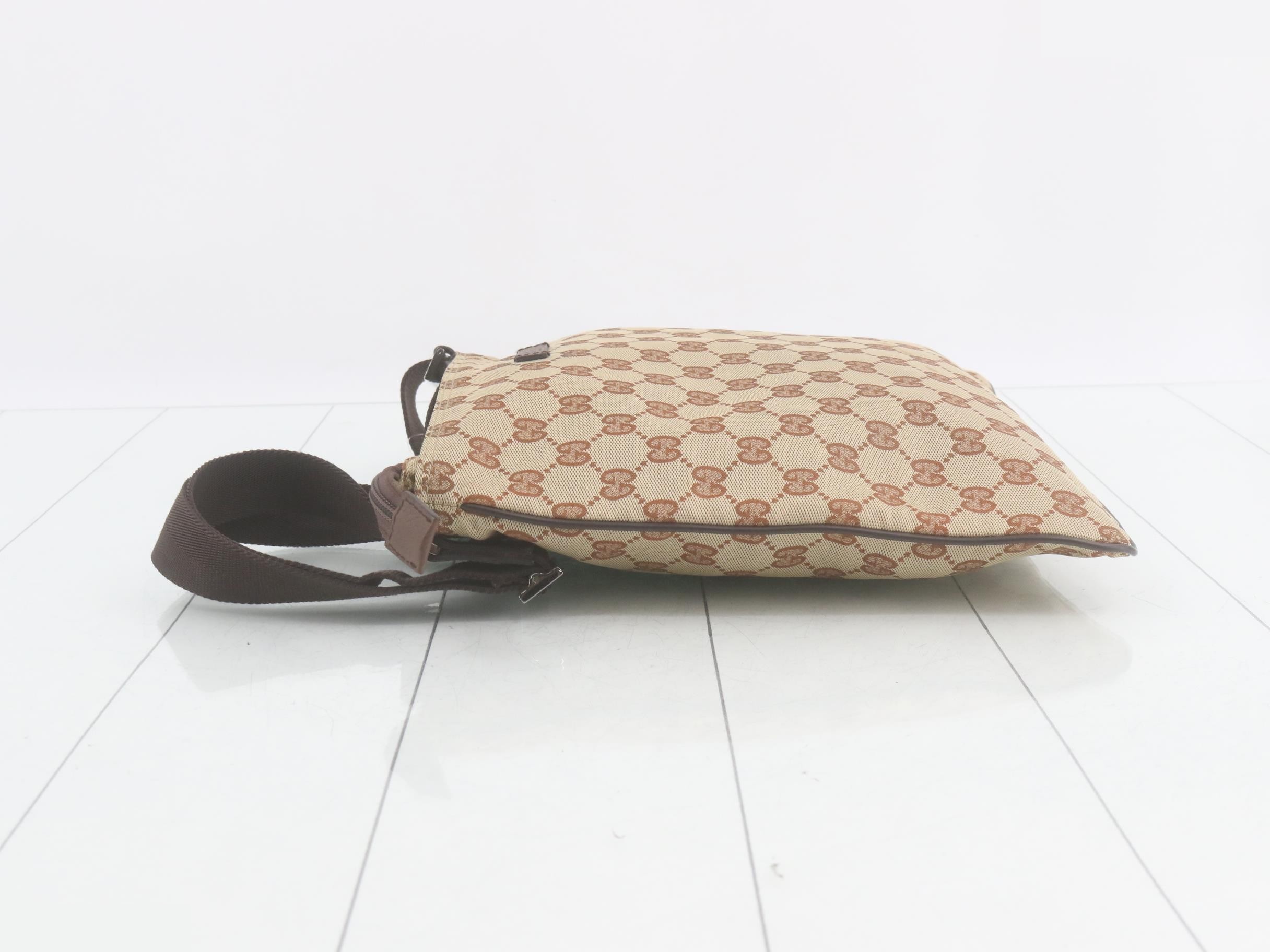 GG Canvas (Bag) - Shoulder Bag — view 4