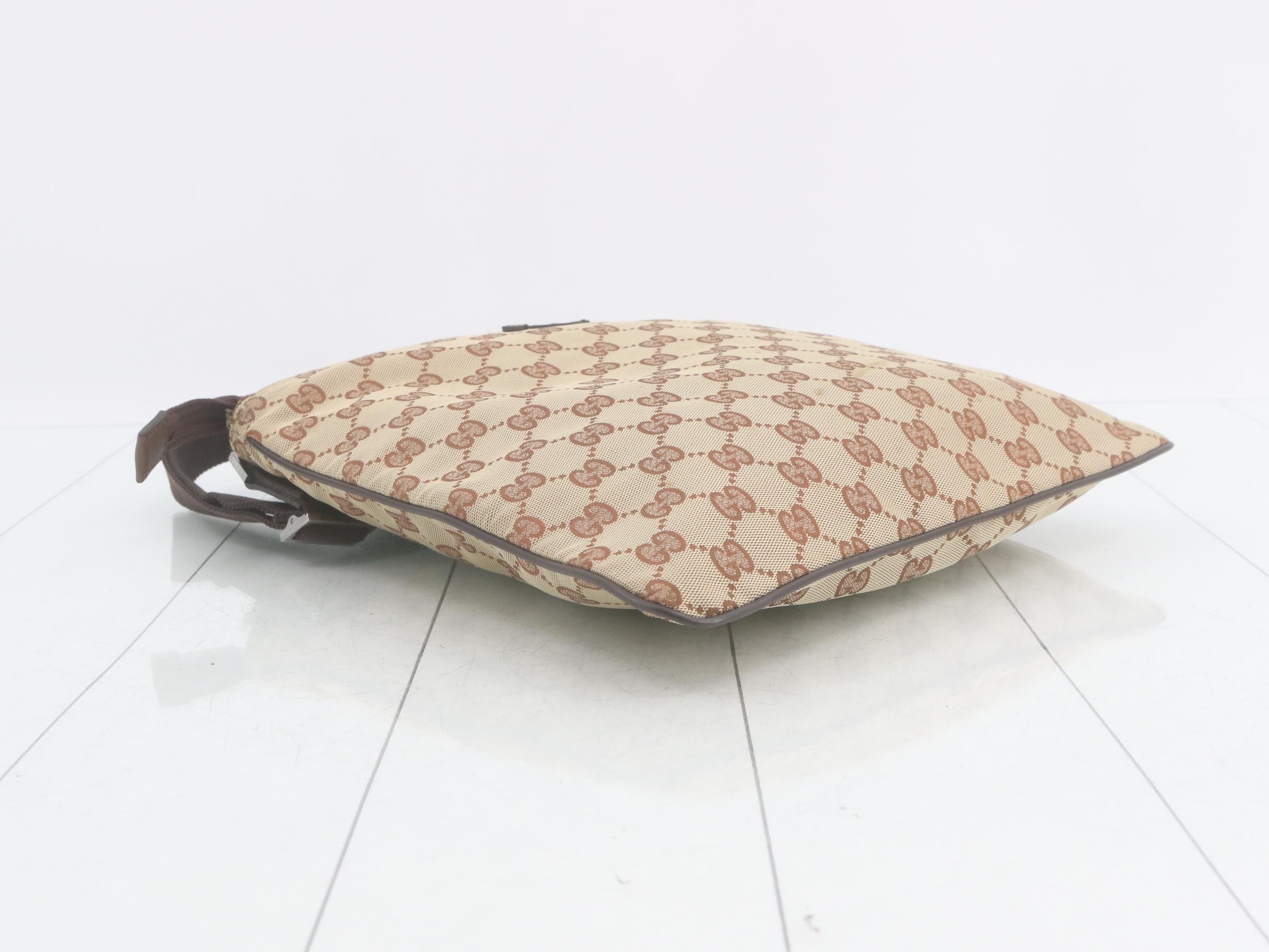 GG Canvas (Bag) - Shoulder Bag — view 5