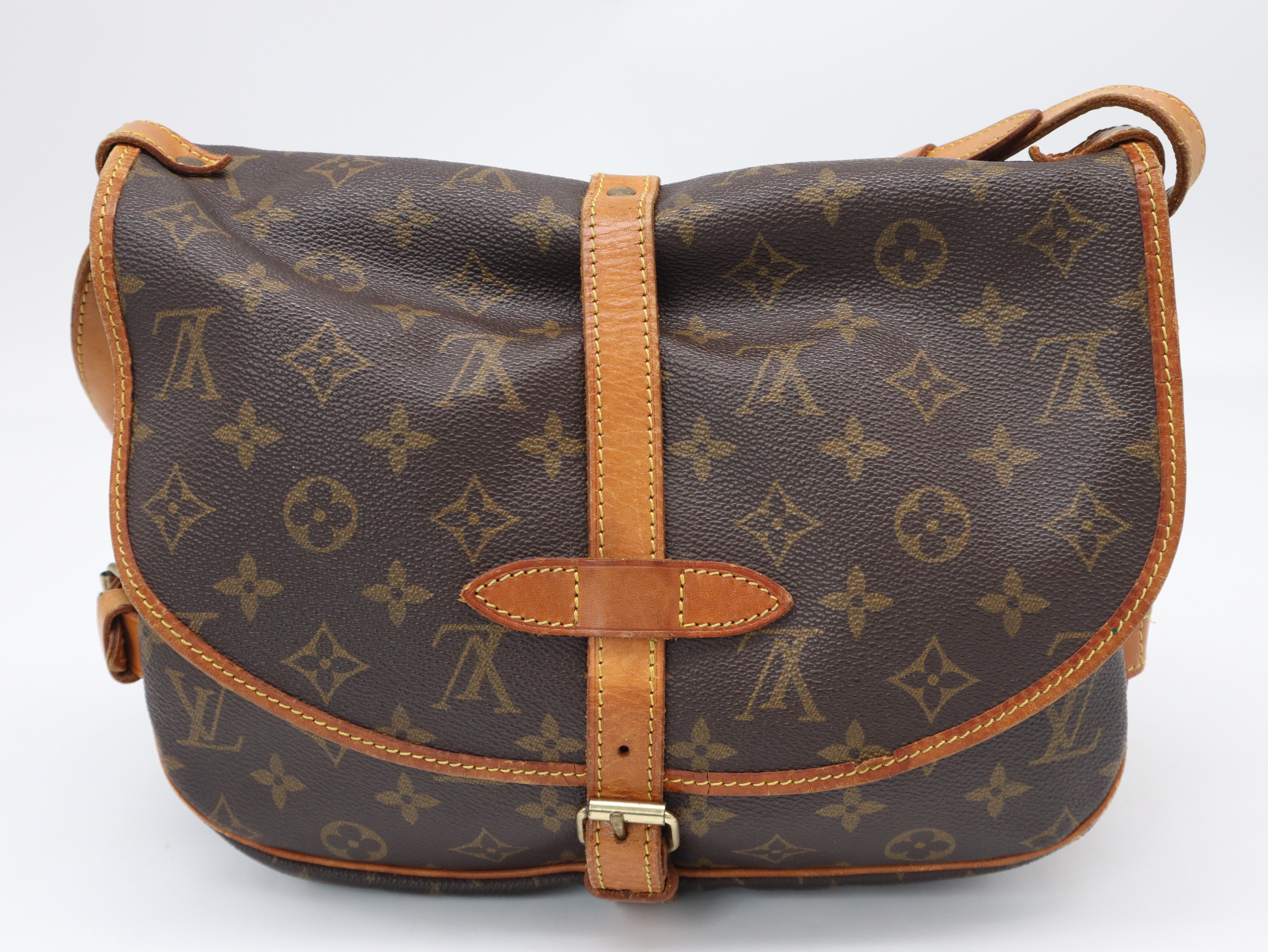 M42256 Monogram Saumur 30 Shoulder Bag — view 2