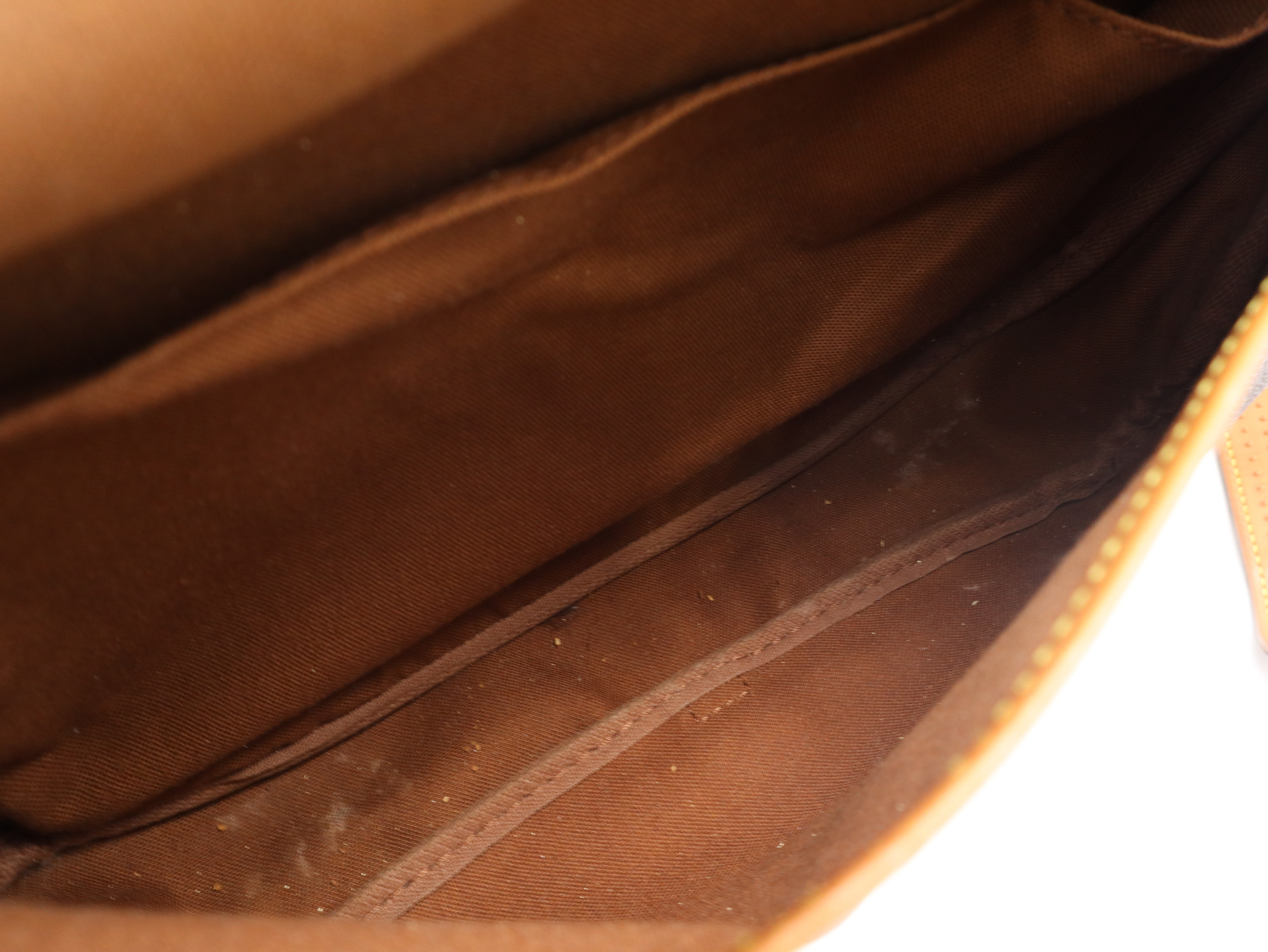 M42256 Monogram Saumur 30 Shoulder Bag — view 11