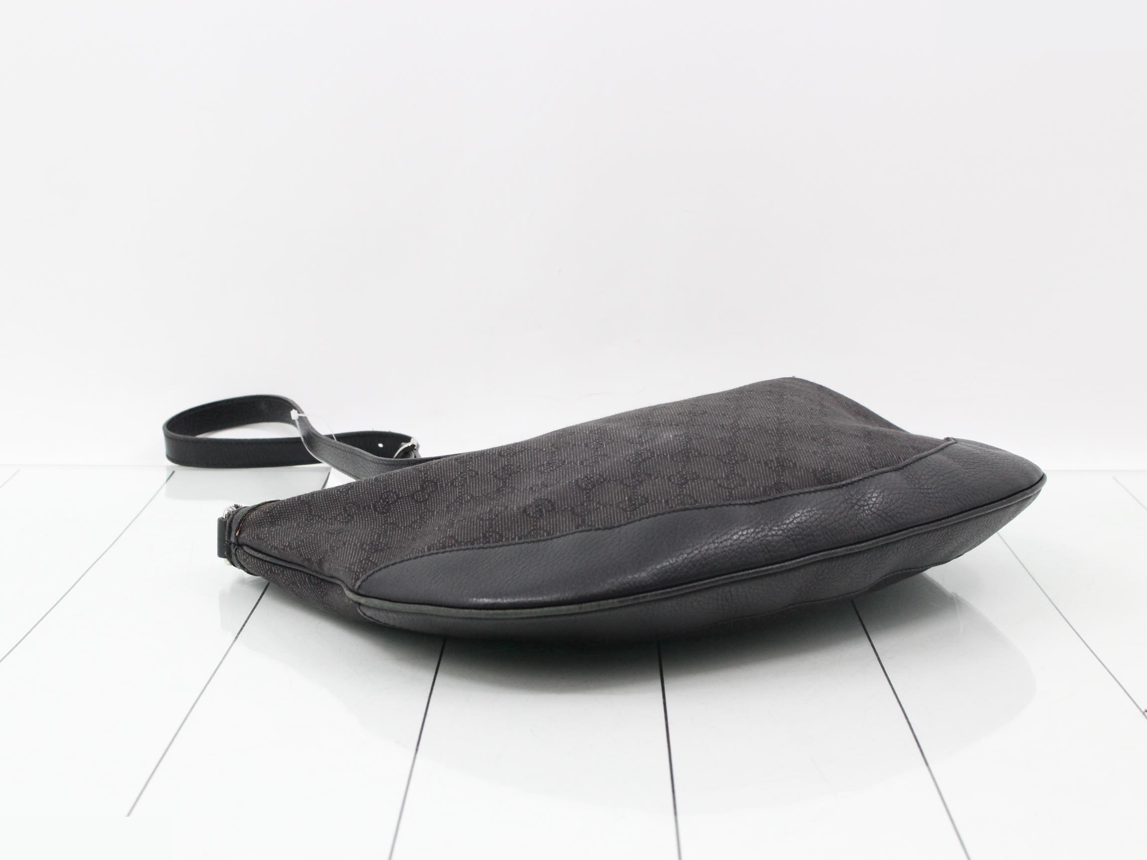 GG Canvas Shoulder Bag — view 5