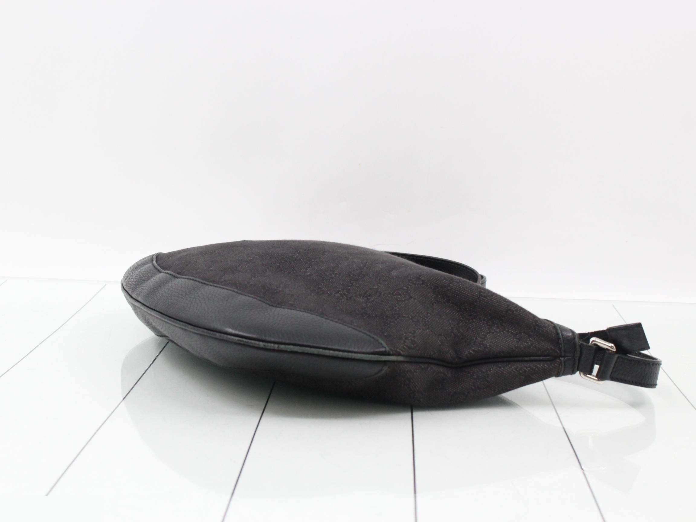 GG Canvas Shoulder Bag — view 6