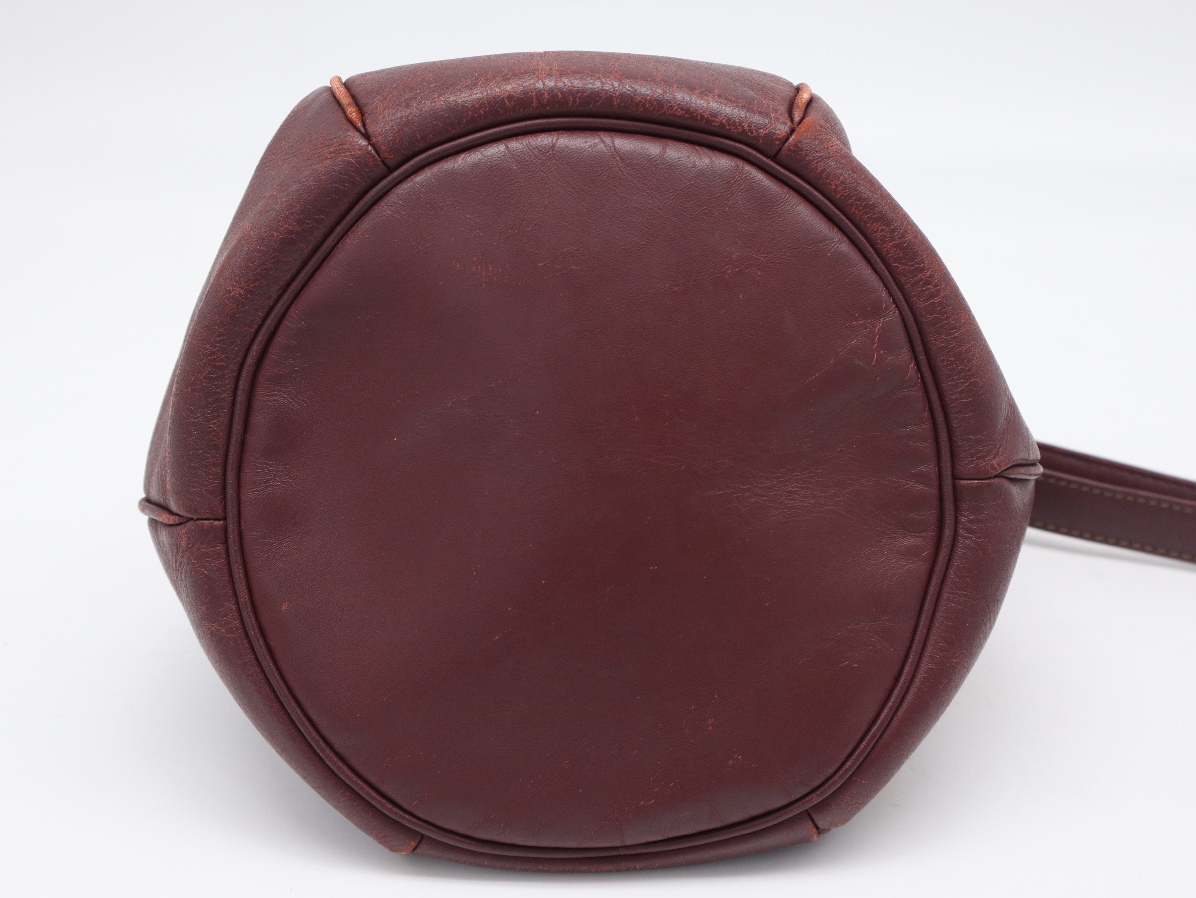 Must Line Shoulder Bag, Leather, Bordeaux Shoulder Bag — view 5