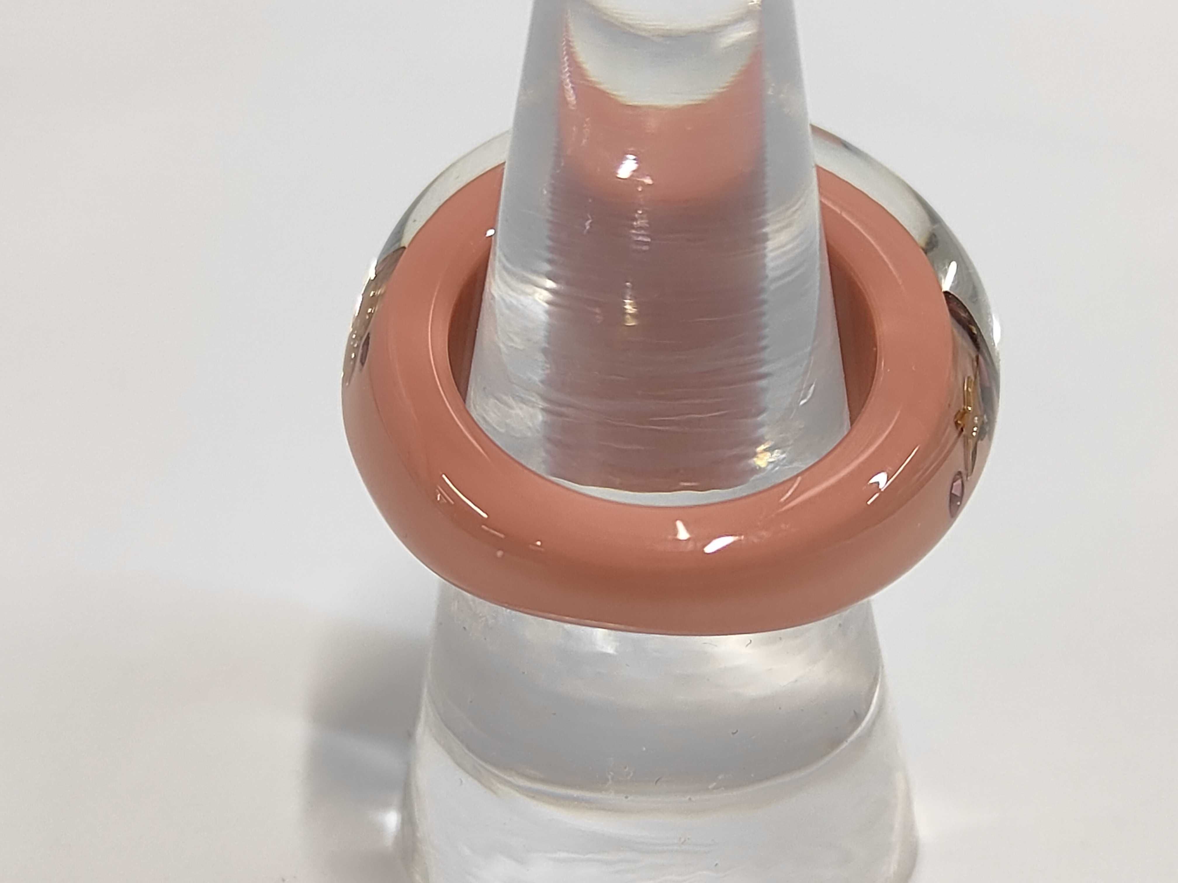 Inclusion Ring — view 3