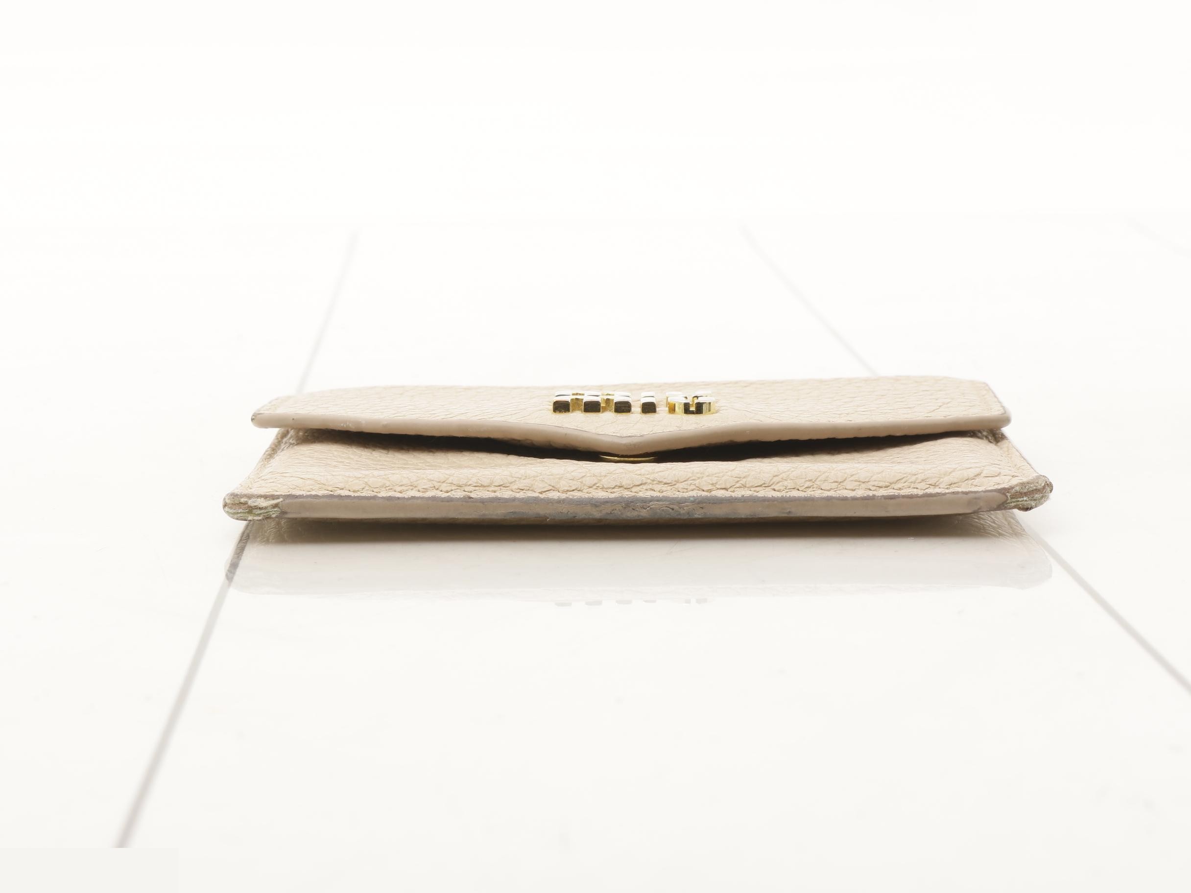 Other items: Bags, notebook covers, card cases, etc. — view 3