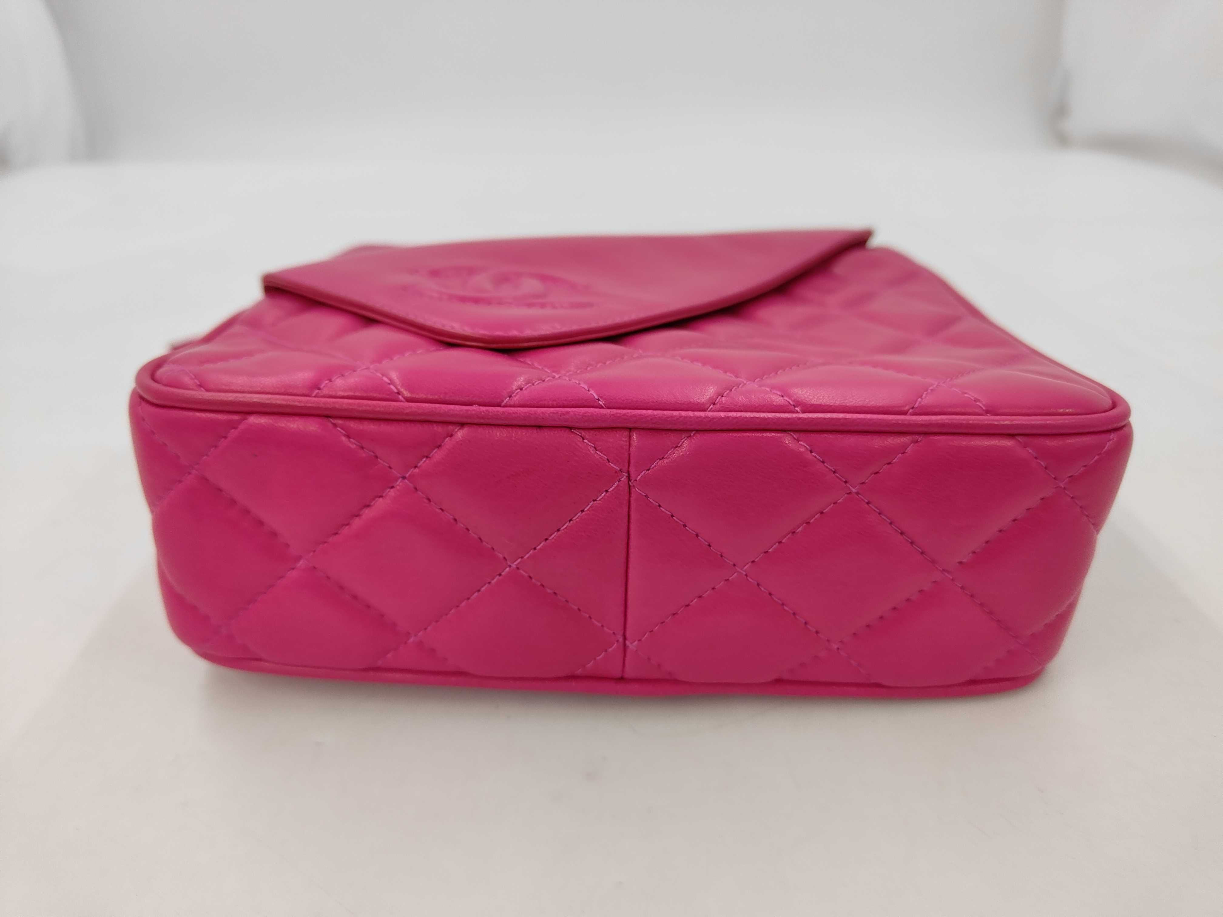 Lambskin Coco Mark Fringe Chain Pink Shoulder Bag — view 3