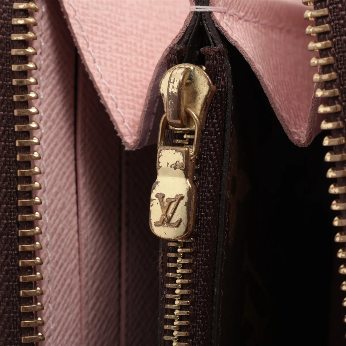 Monogram Portefeuille Clemence M61298 Rose Ballerine Round Zip Wallet RFID Reactive — view 10