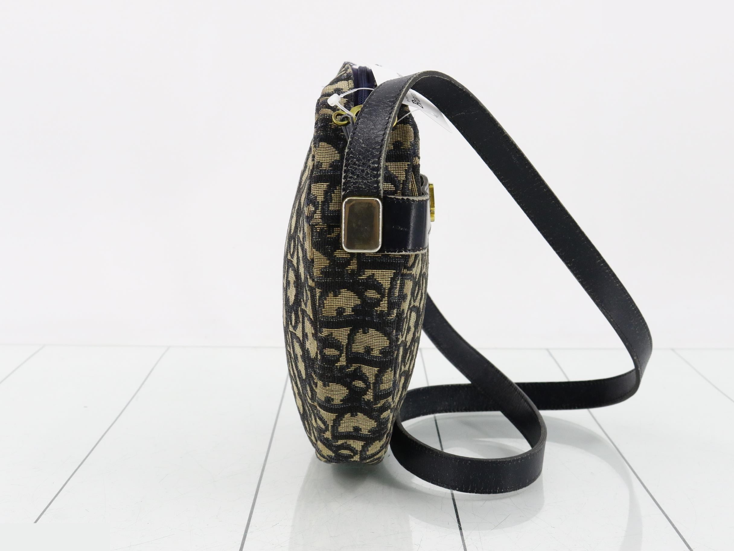 Trotter (bag) - Shoulder bag — view 4