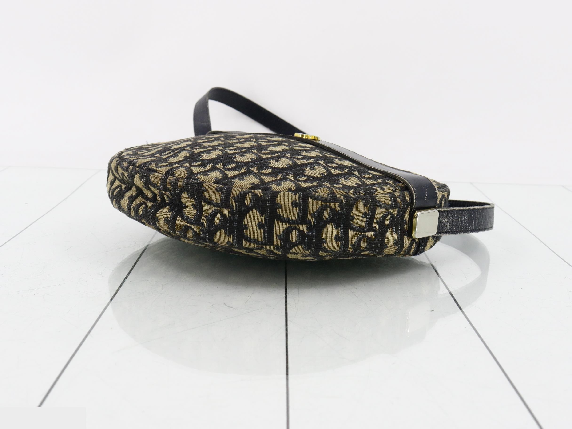 Trotter (bag) - Shoulder bag — view 6