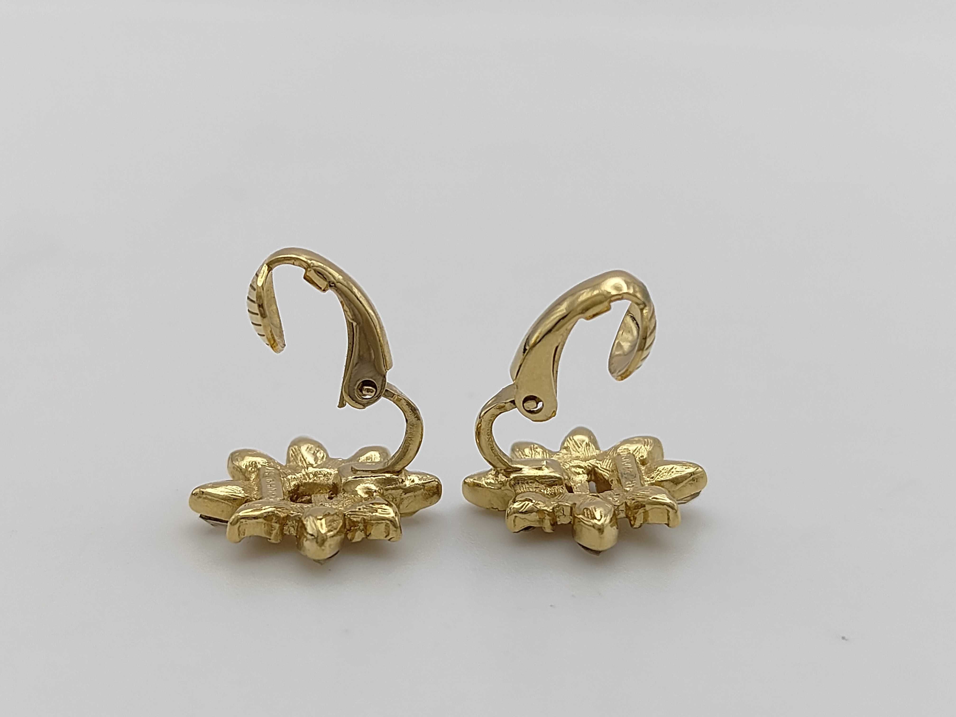 Earrings — view 3