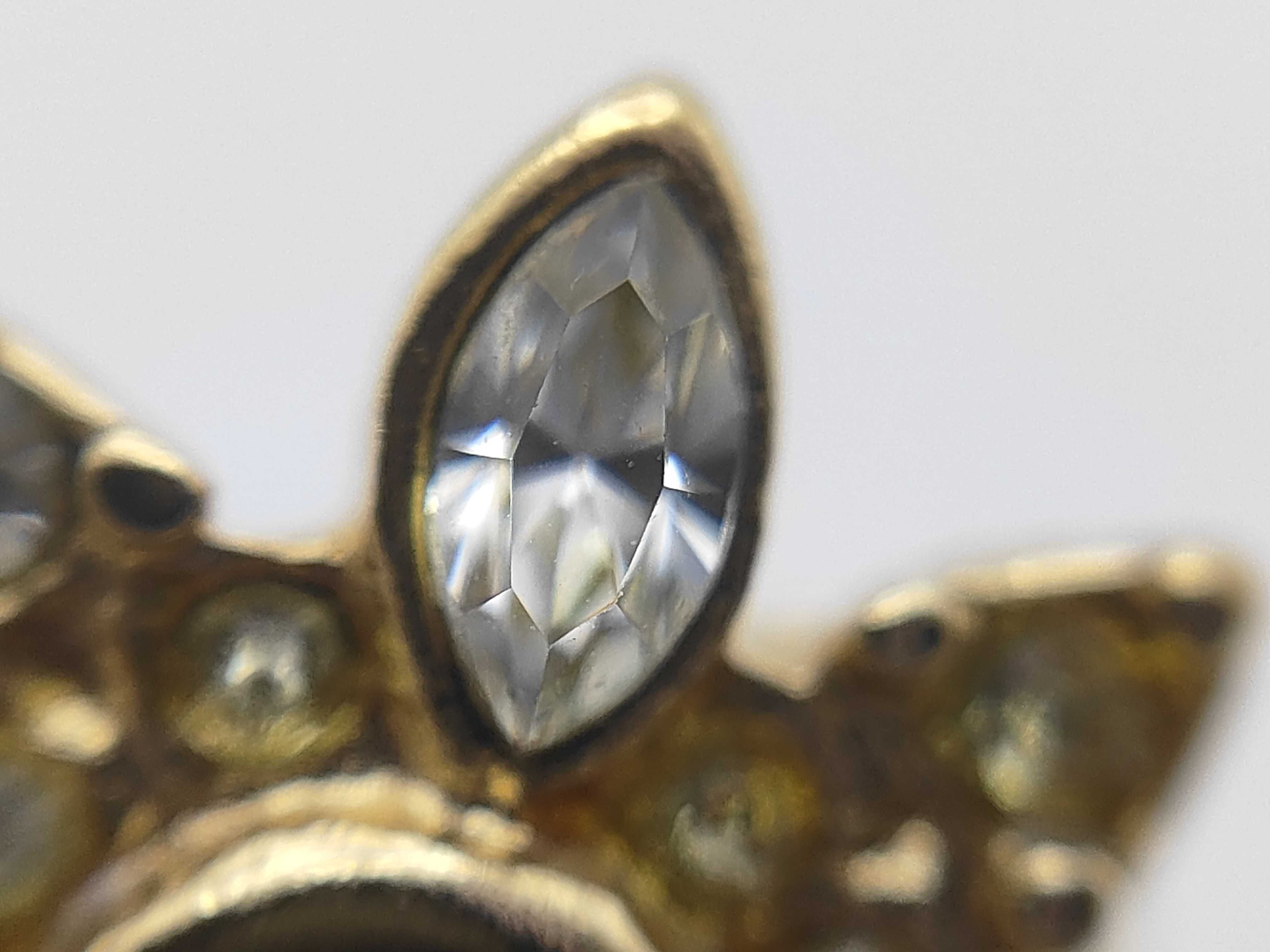 Earrings — view 5