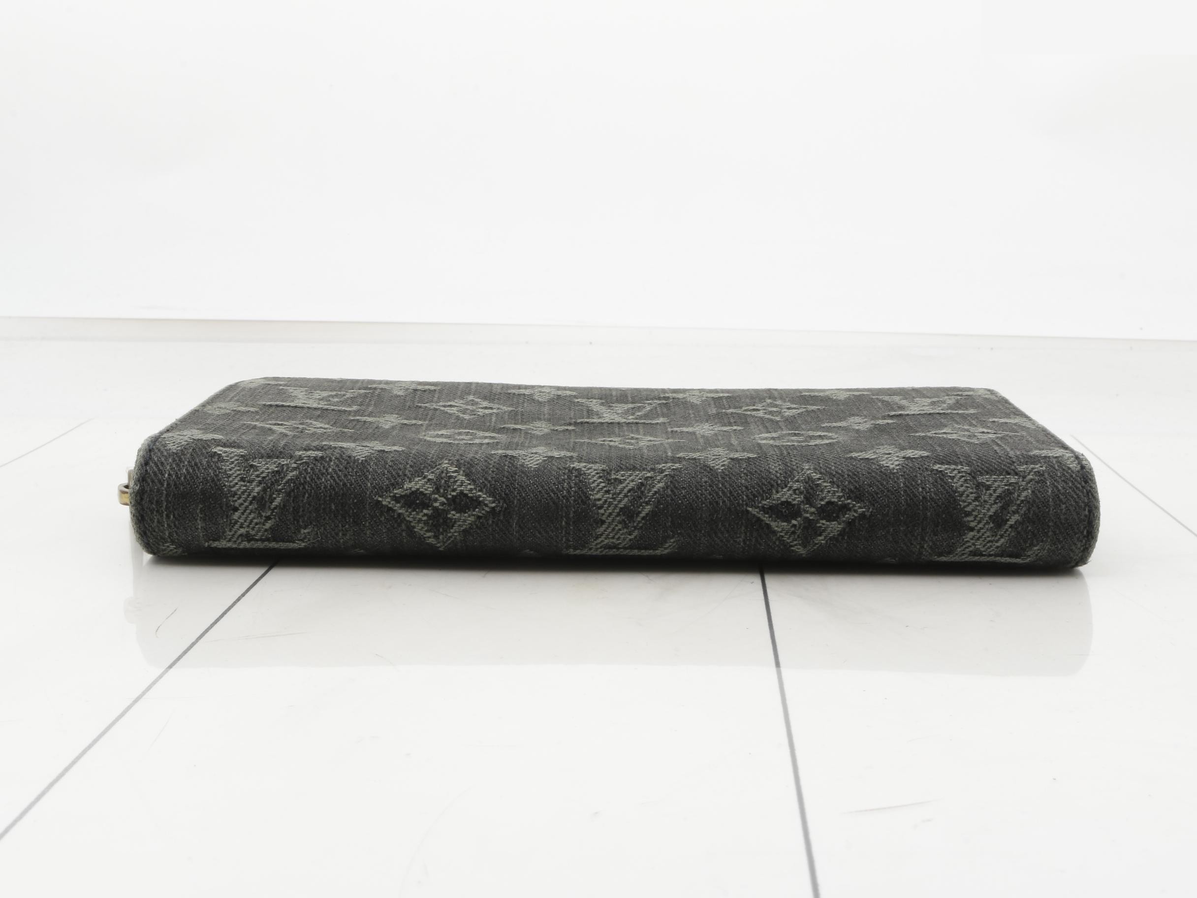 Zippy Wallet — view 3