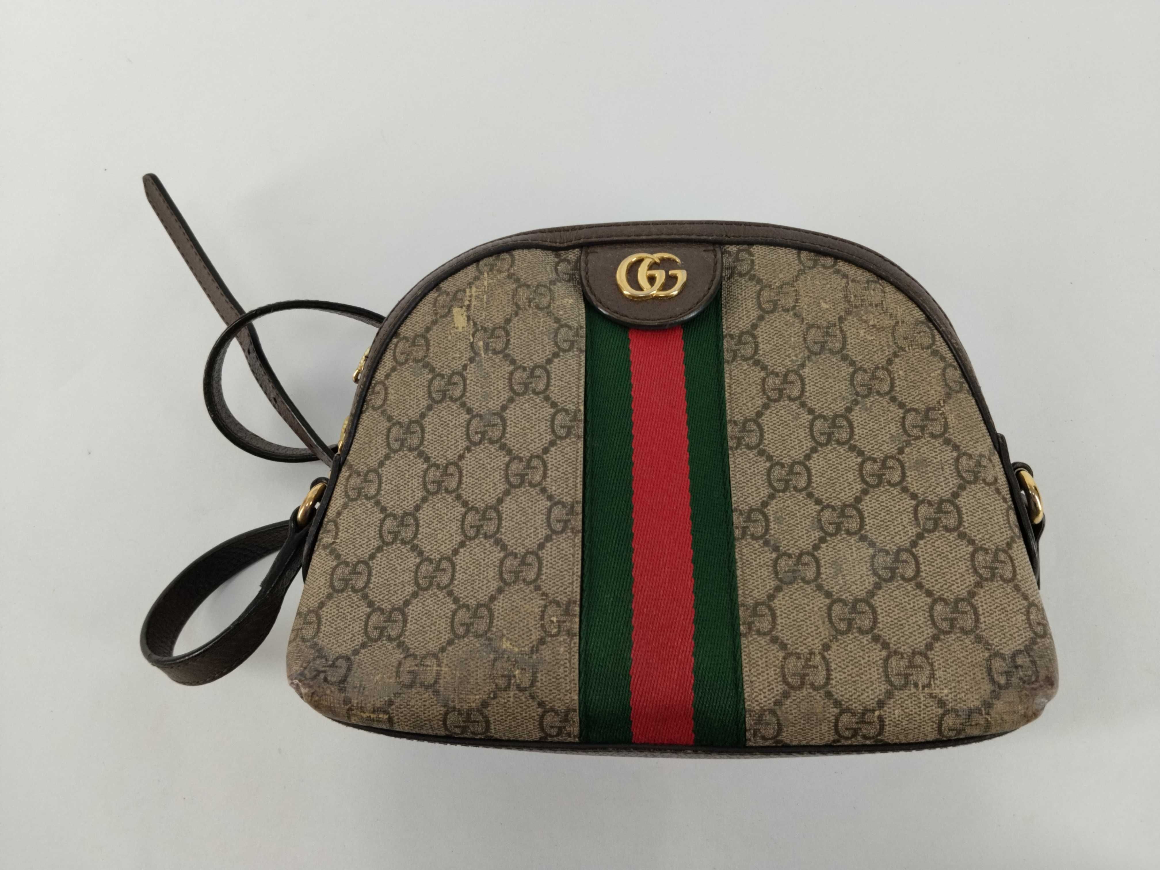 GG Supreme Shoulder Bag (Gray)