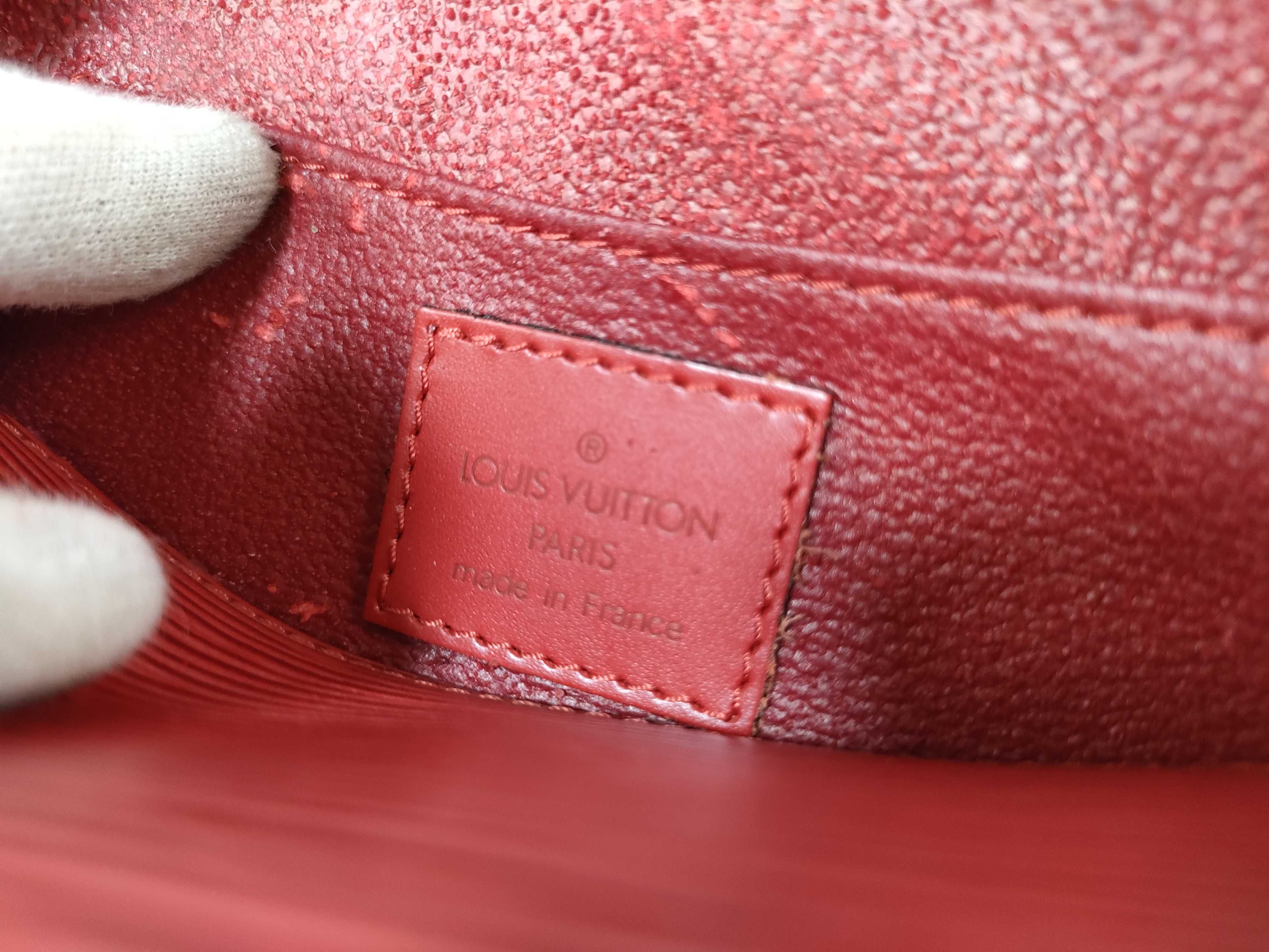 Epi Dauphine Red Pouch — view 10