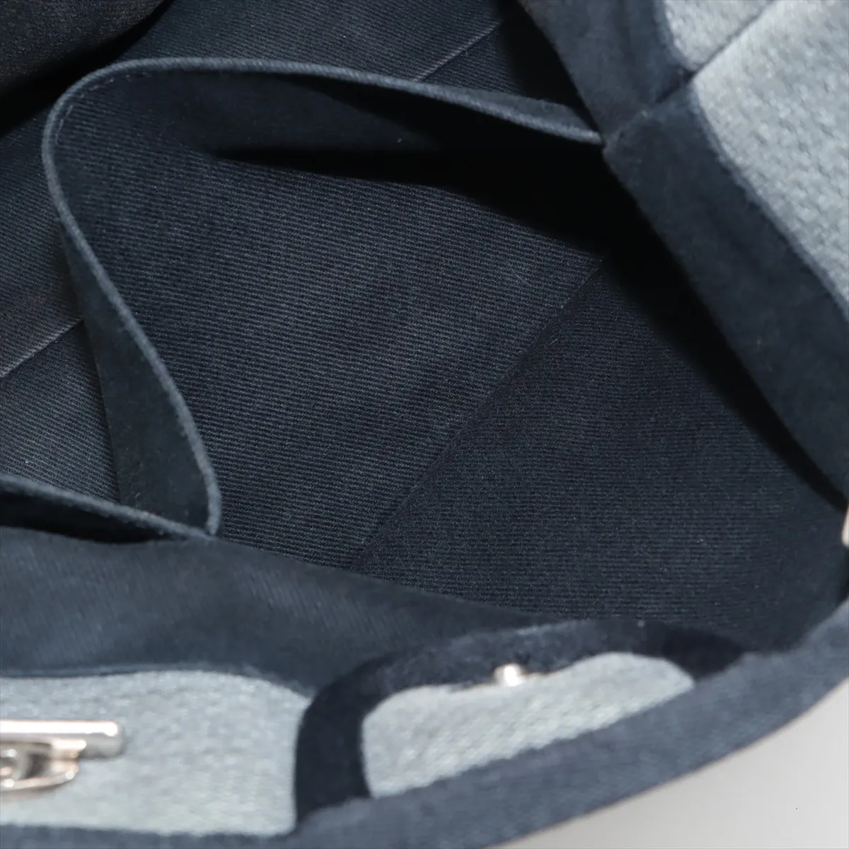 Deauville MM canvas x leather chain tote bag gray x black silver hardware 16078238 16th series A67001 — view 10